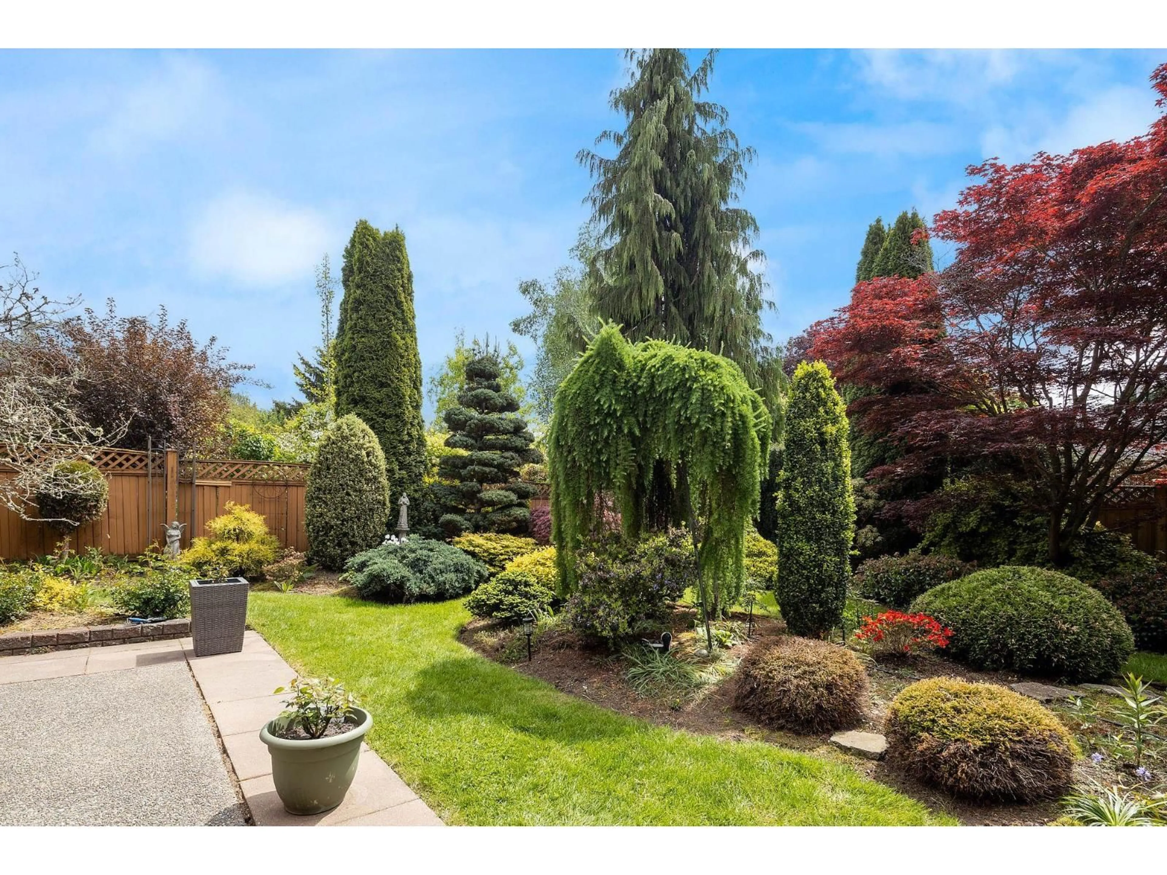 Patio, unknown for 12986 20, Surrey British Columbia V4A1Y9