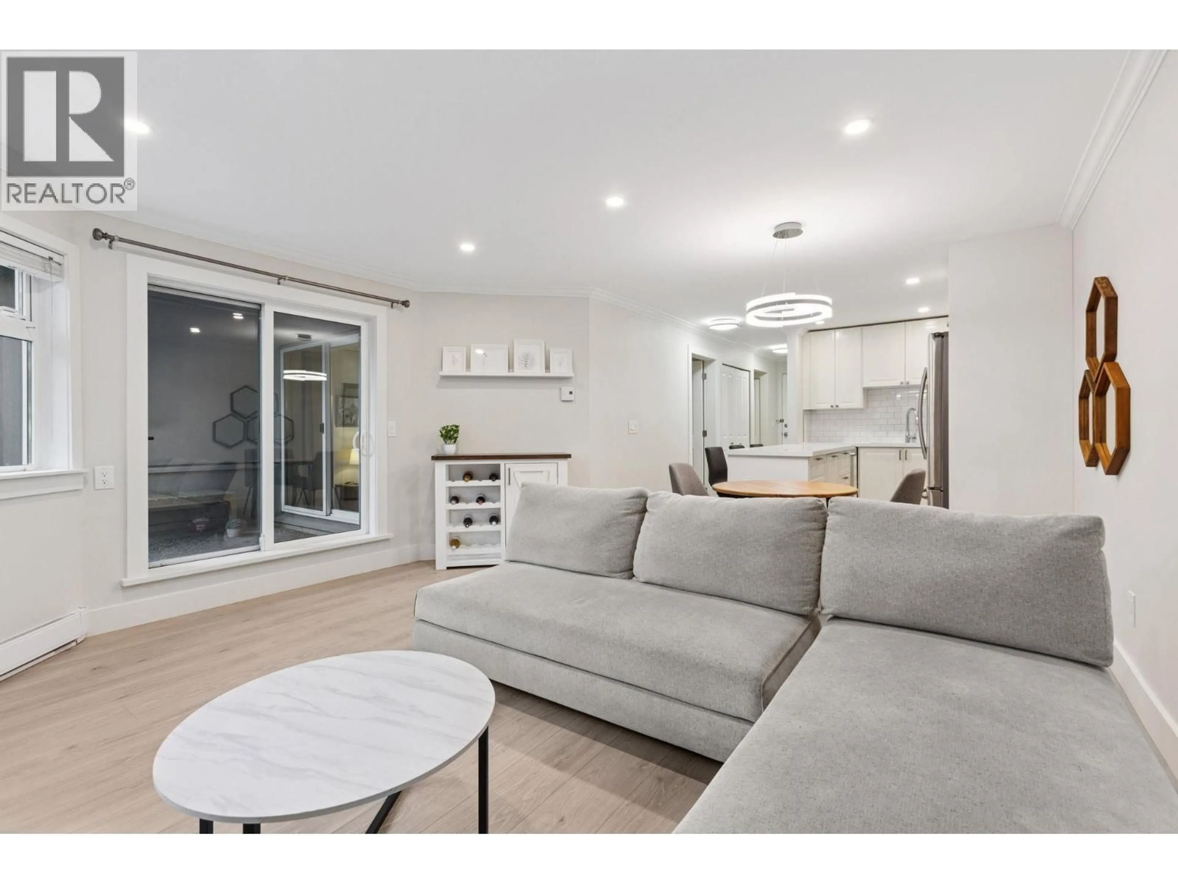 Living room with furniture, unknown for 104 - 1365 4TH AVENUE, Vancouver British Columbia V6H3Y8