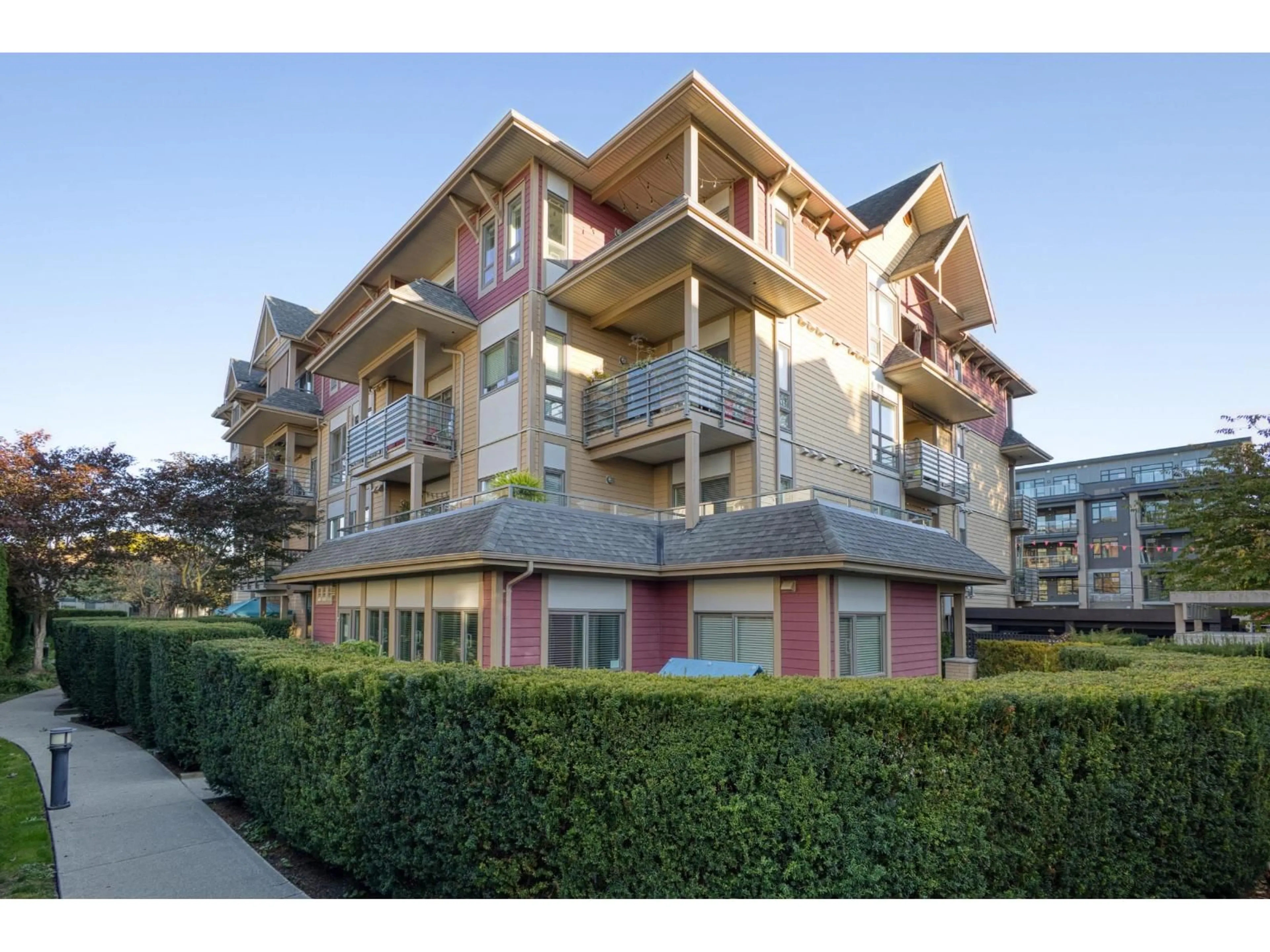 Unknown for 406 - 5811 177B, Surrey British Columbia V3S4J4