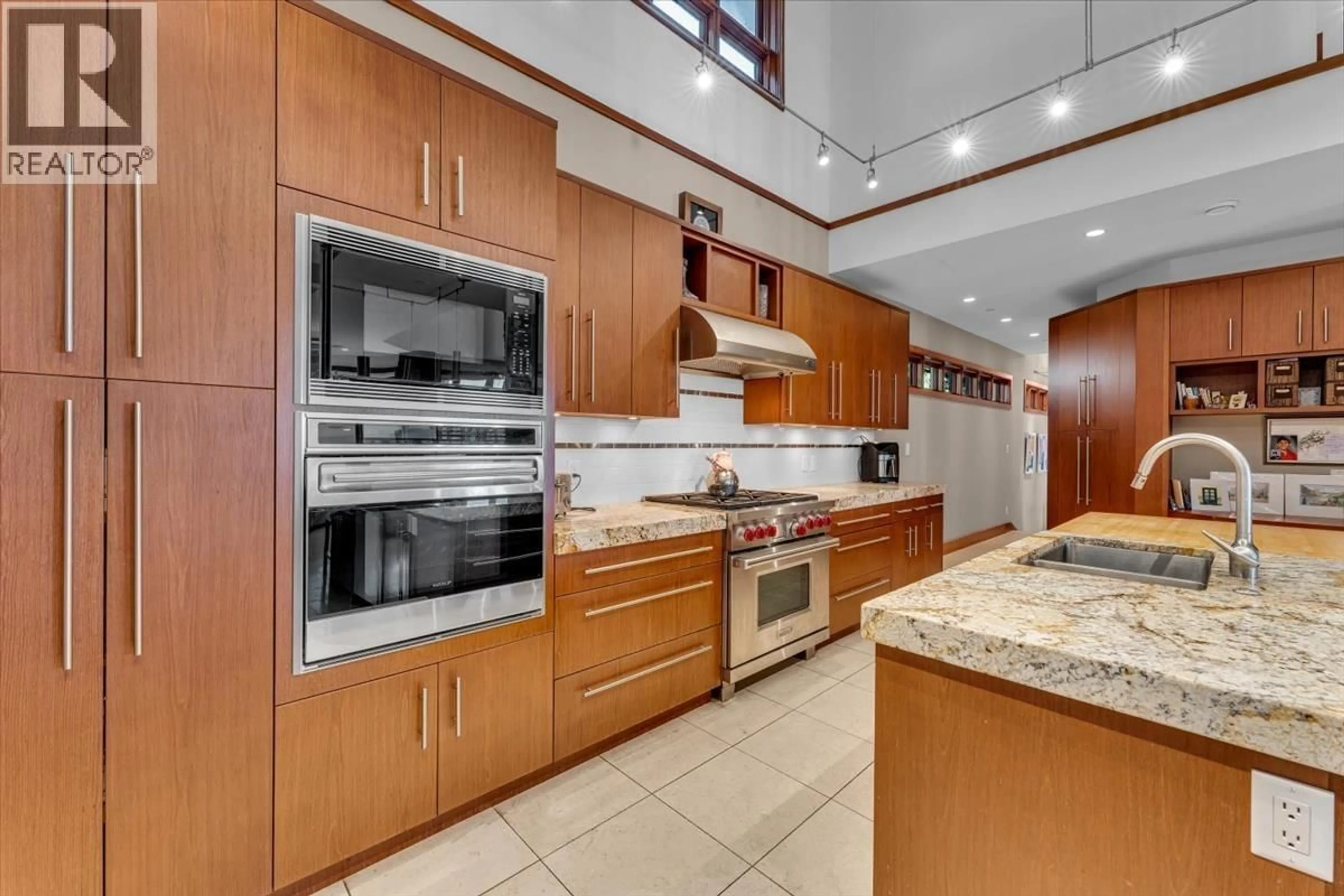 Contemporary kitchen, ceramic/tile floor for 1125 GROVELAND COURT, West Vancouver British Columbia V7S1Z7