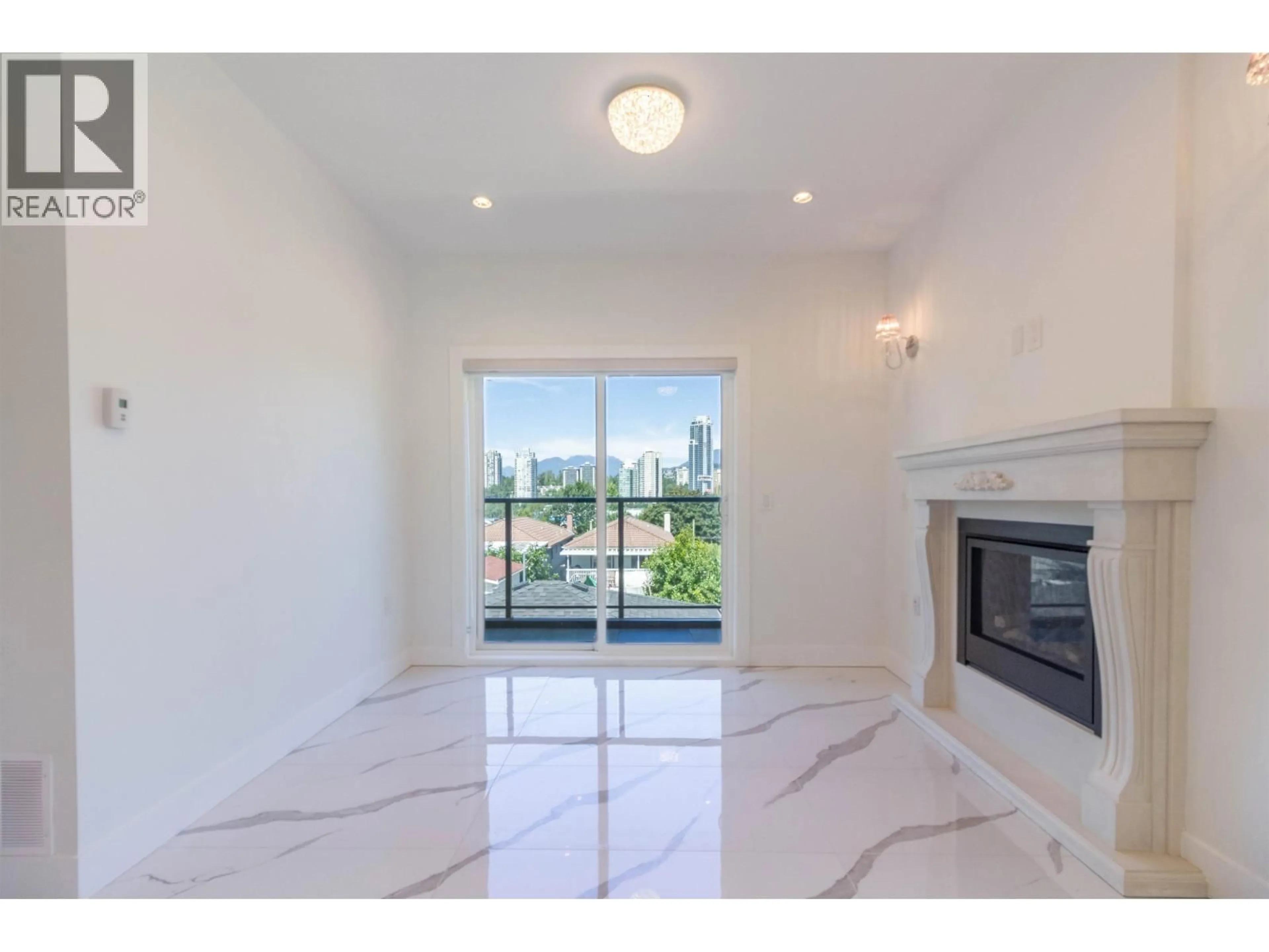 Unknown for 3087 ROYAL OAK AVENUE, Burnaby British Columbia V5G4H5