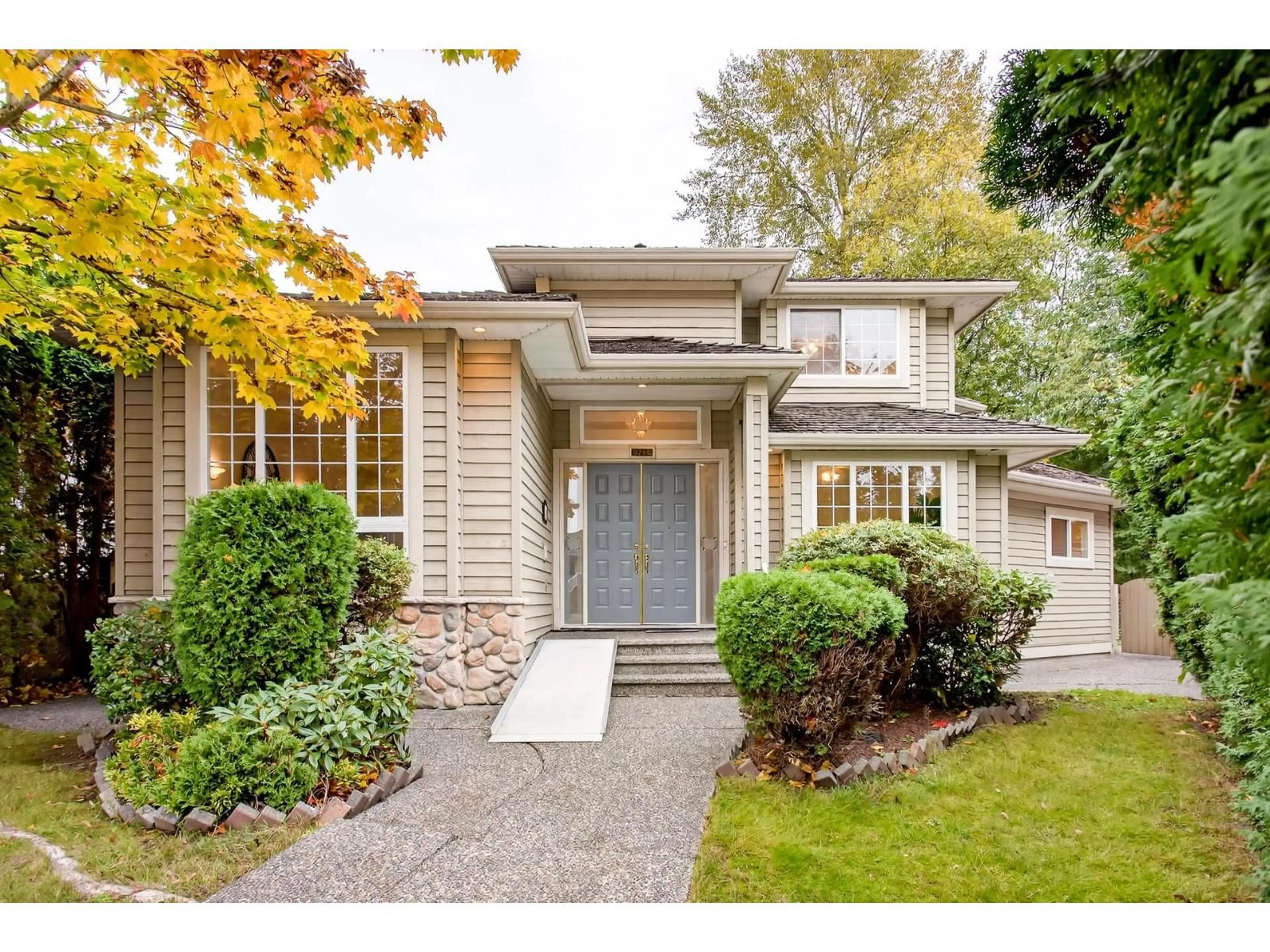 Home with vinyl exterior material, street for 6748 CHATEAU, Delta British Columbia V4E3M7
