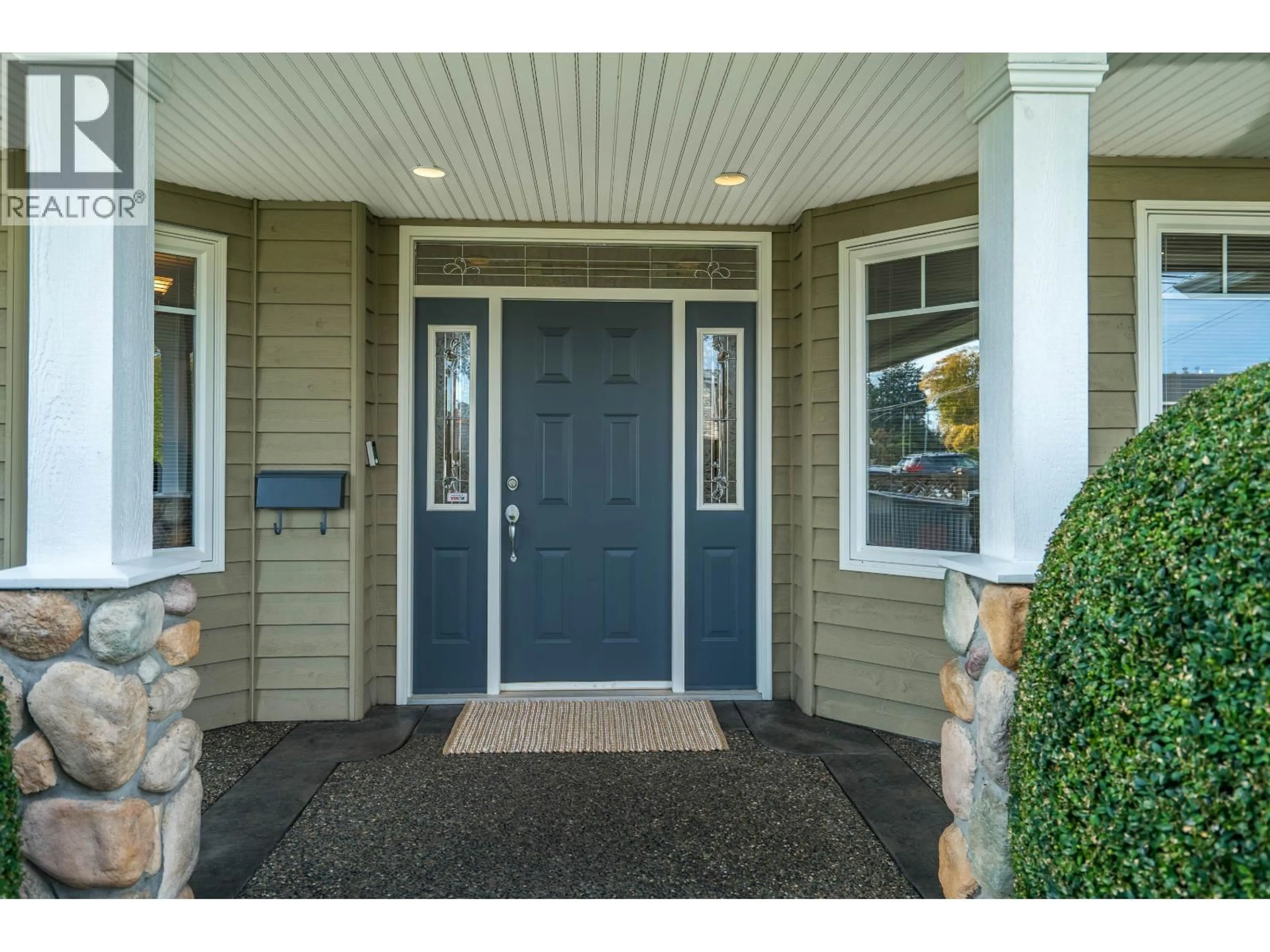 Indoor entryway for 5434 GROVE AVENUE, Ladner British Columbia V4K2A7