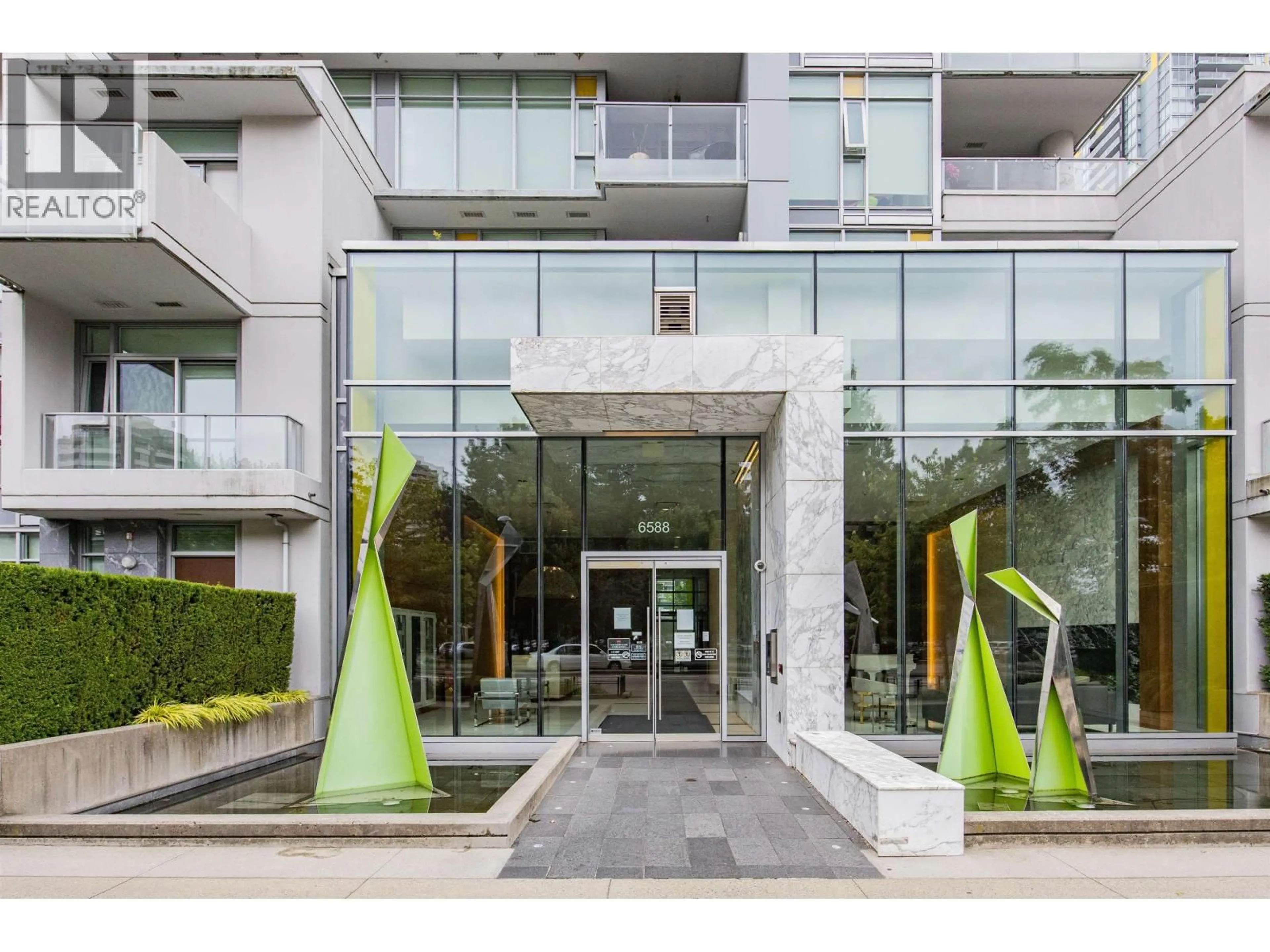 Indoor foyer for 2601 - 6588 NELSON AVENUE, Burnaby British Columbia V5H0E8