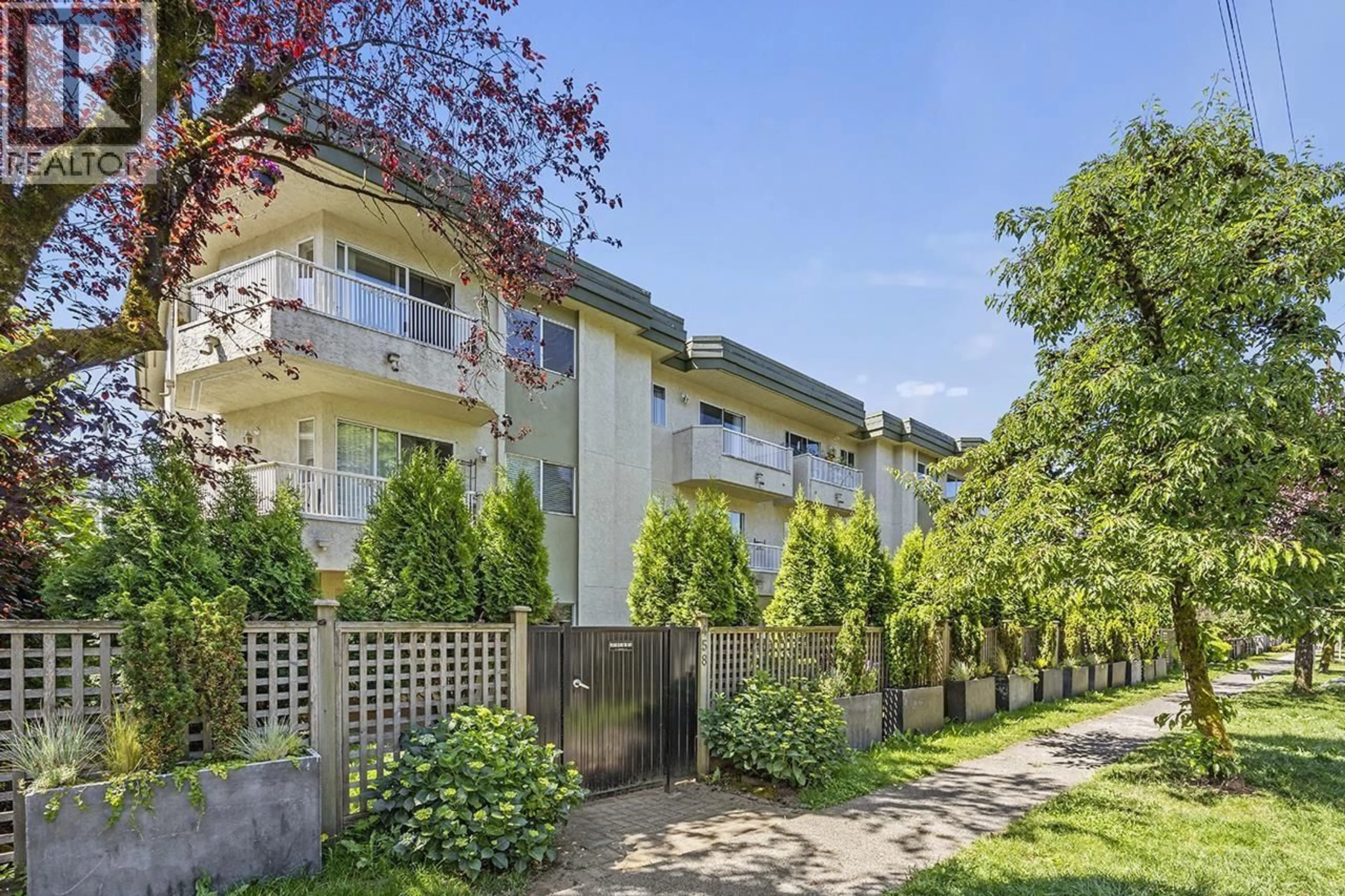 A pic from outside/outdoor area/front of a property/back of a property/a pic from drone, street for 302 - 458 43RD AVENUE, Vancouver British Columbia V5W1T4
