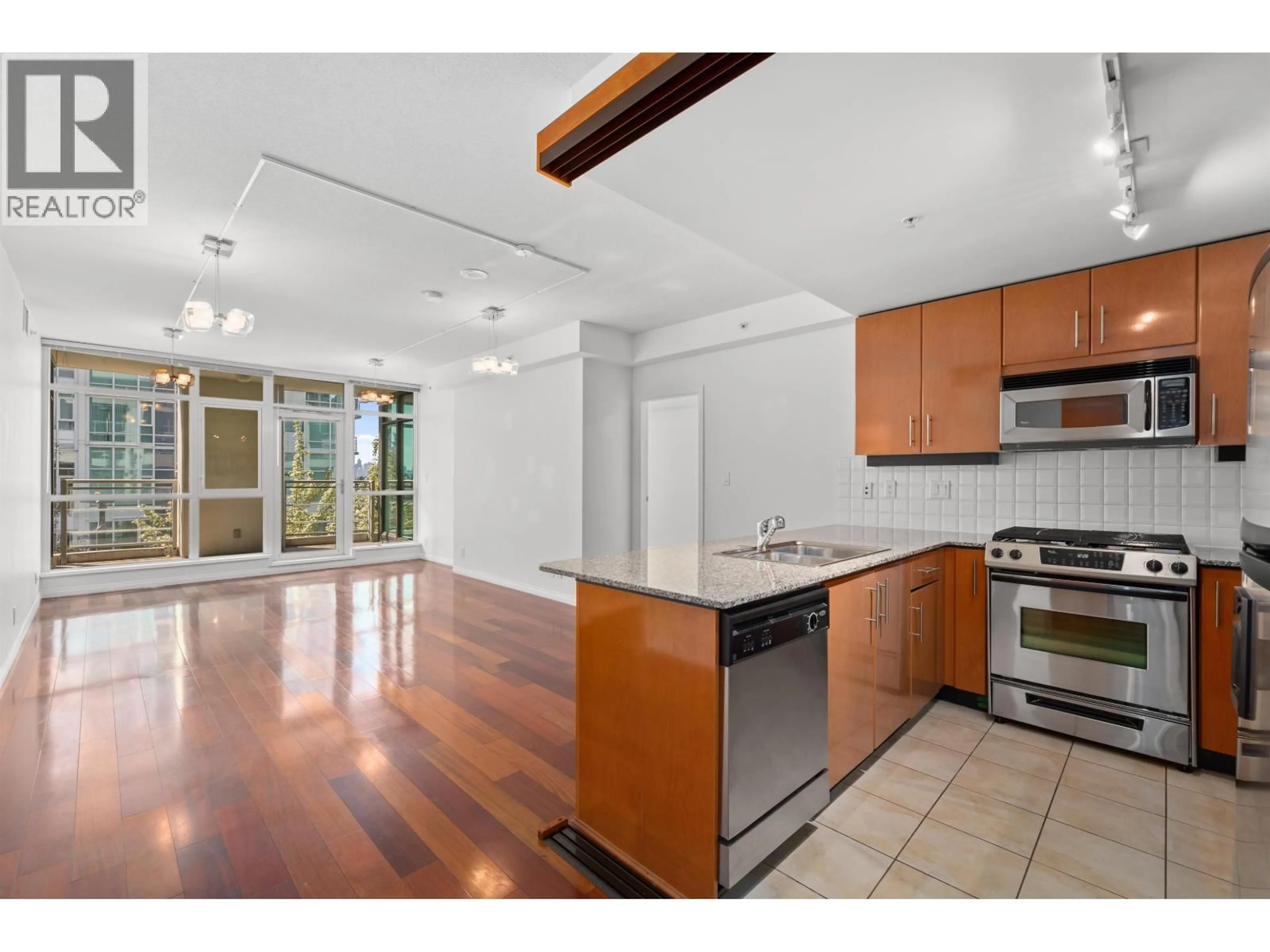 Standard kitchen, unknown for 307 - 100 ESPLANADE AVENUE, North Vancouver British Columbia V7L4V1