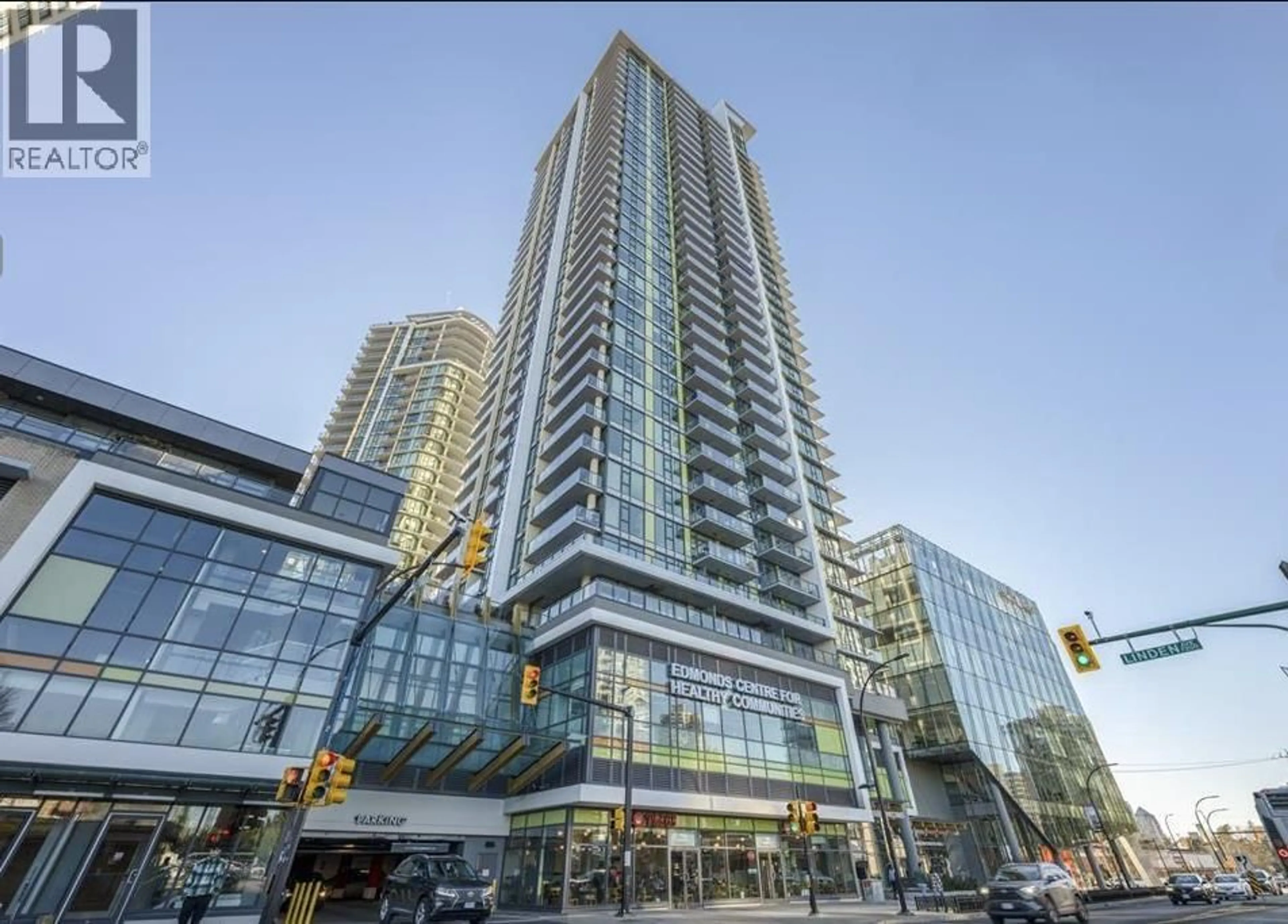 Indoor foyer for 1907 - 7358 EDMONDS STREET, Burnaby British Columbia V3N0H1