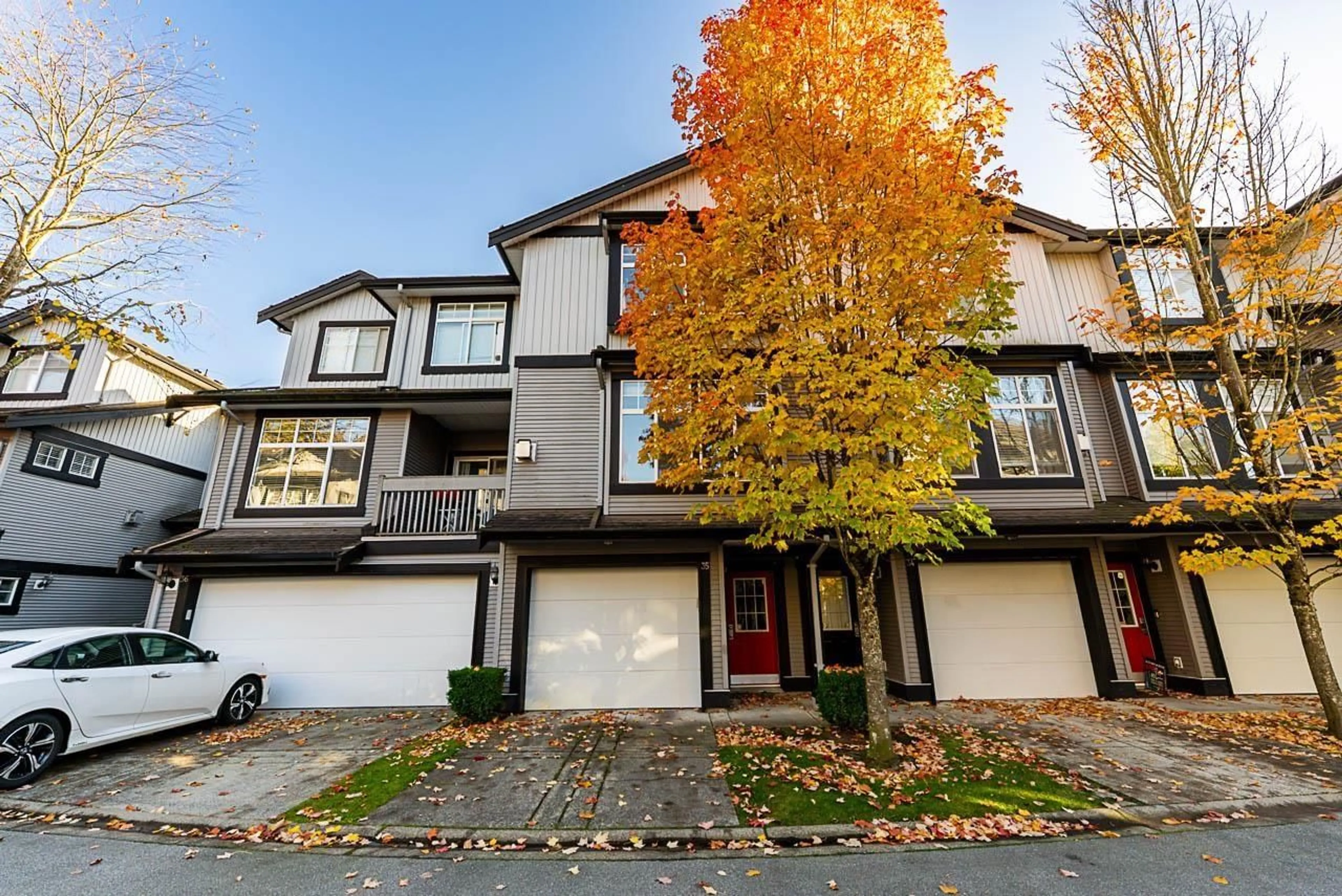 Home with vinyl exterior material, street for 35 - 18828 69, Surrey British Columbia V4N5L1