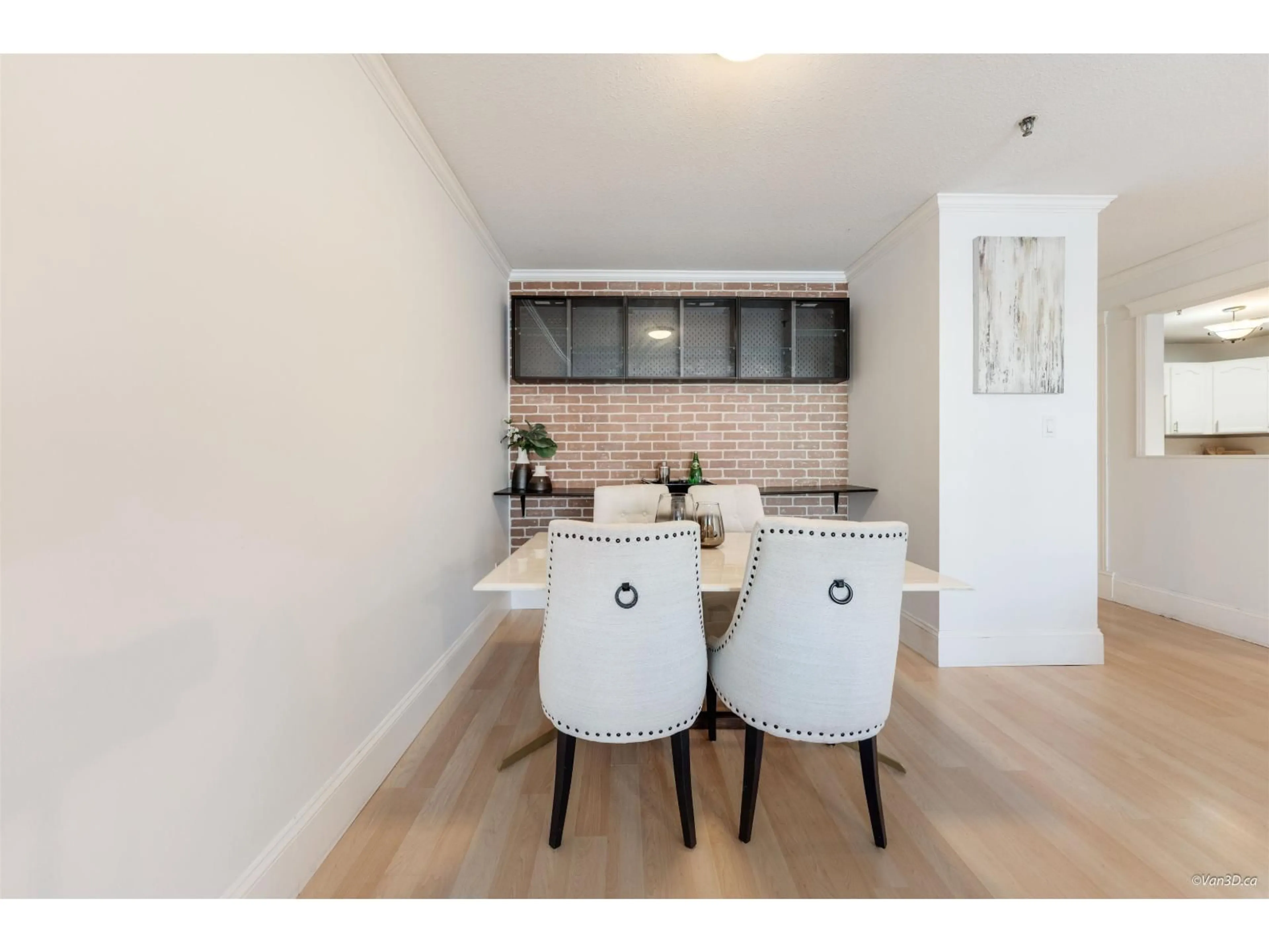 Dining room, wood/laminate floor for 305 - 5710 201, Langley British Columbia V3A8A8