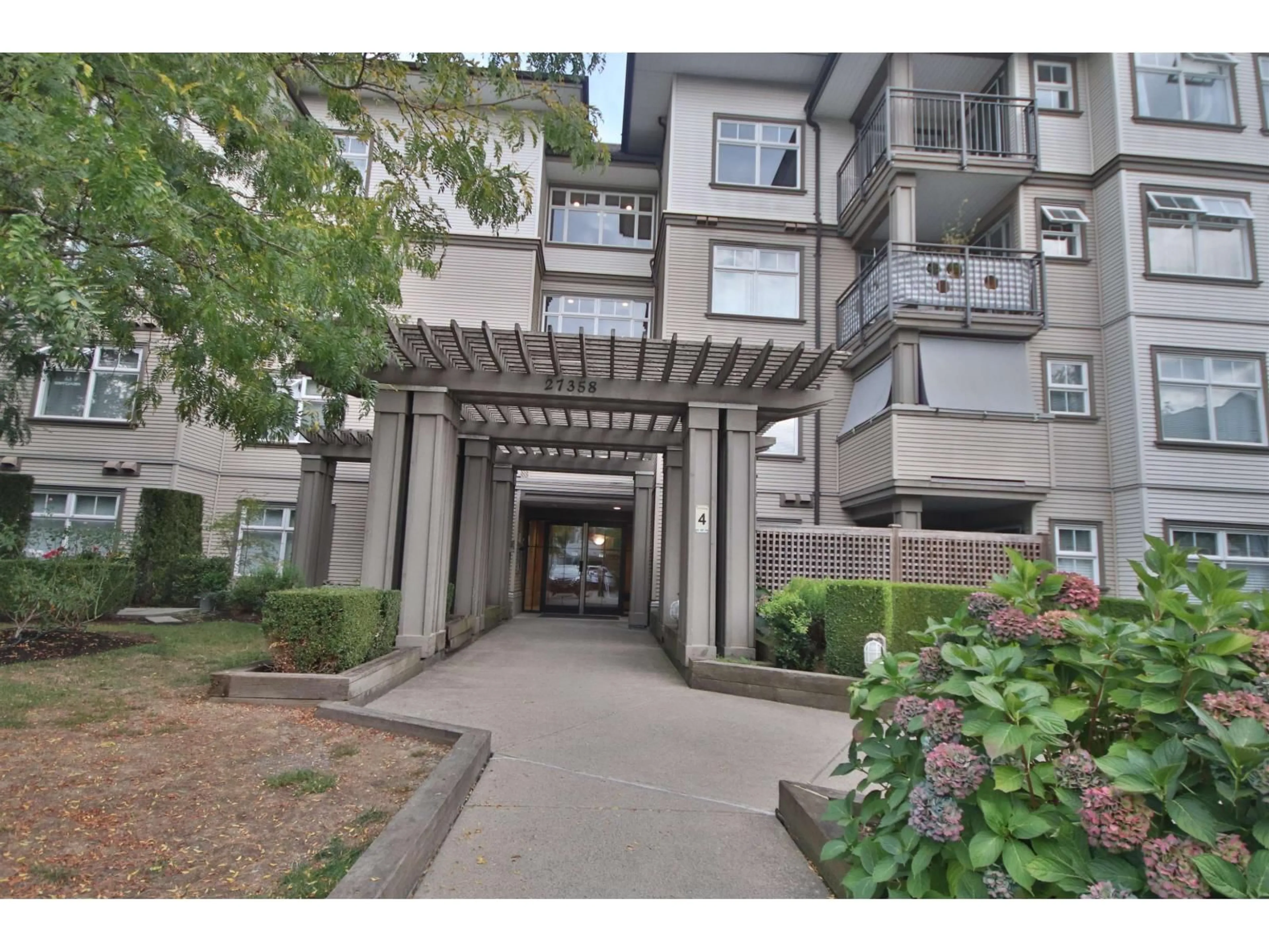 Unknown for 147 - 27358 32, Langley British Columbia V4W3M5