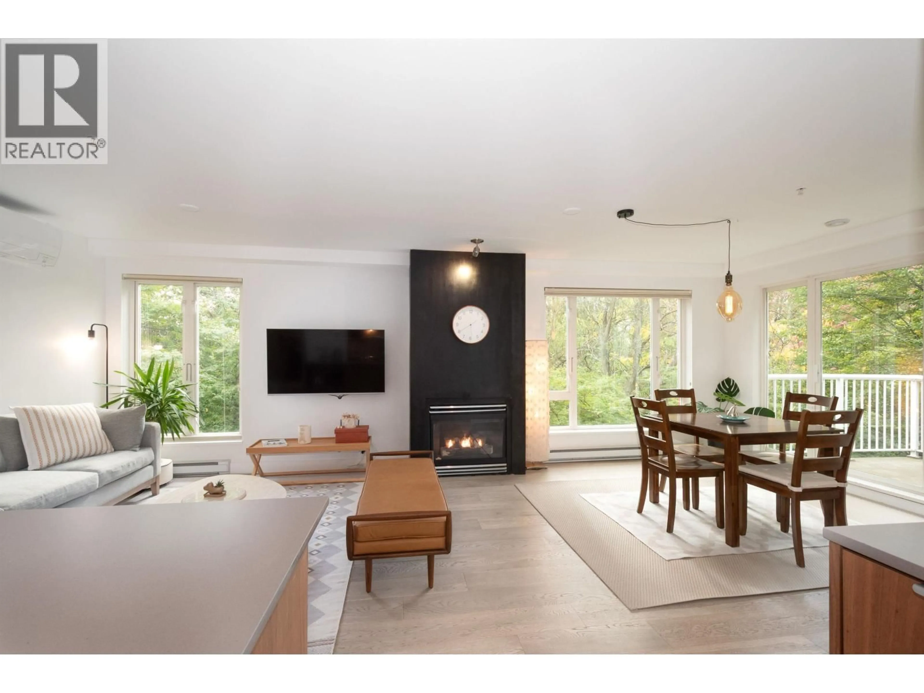 Living room with furniture, unknown for 315 - 2628 YEW STREET, Vancouver British Columbia V6K4T4