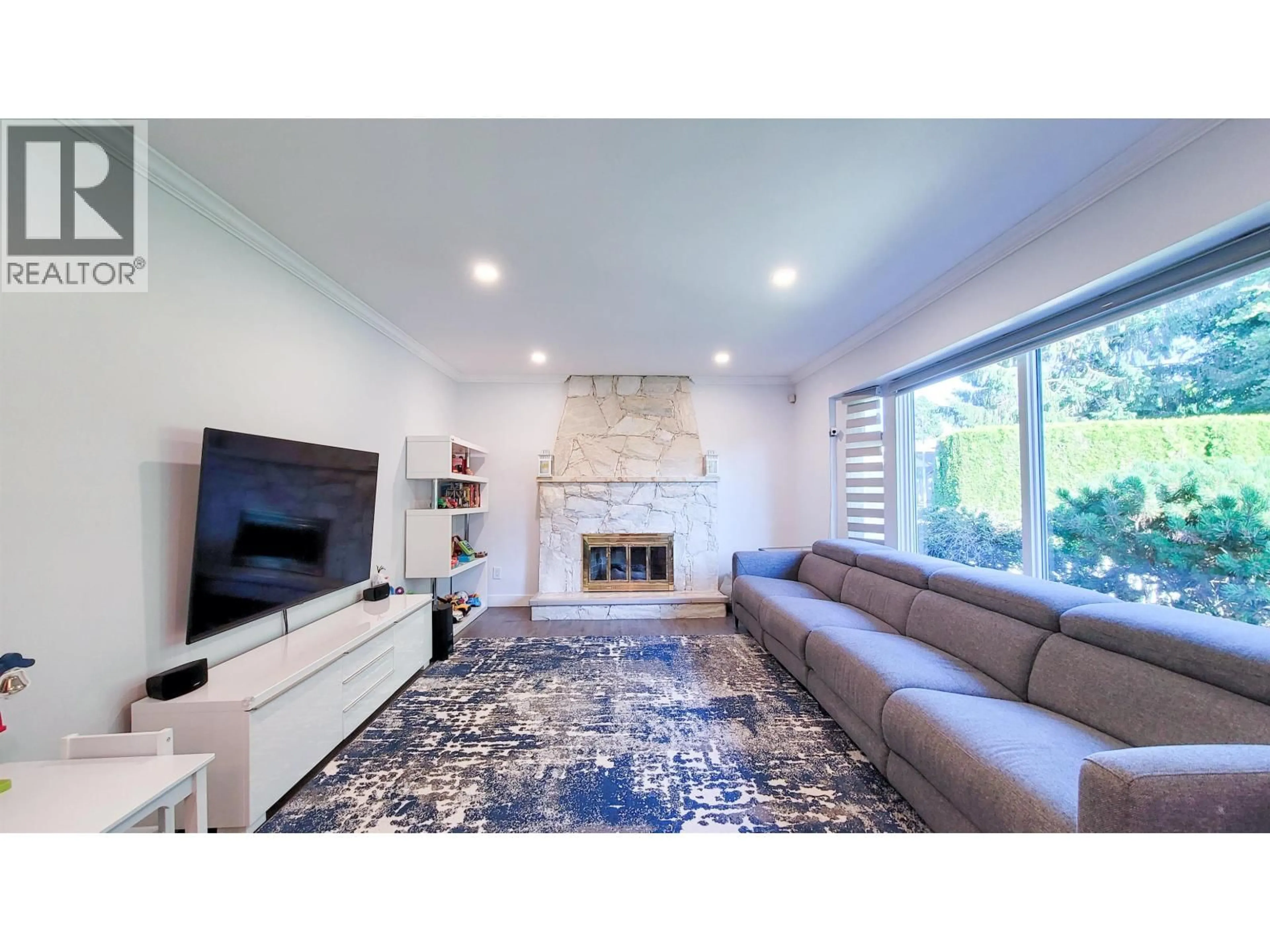 Living room with furniture, unknown for 11231 DANIELS ROAD, Richmond British Columbia V6X1M5