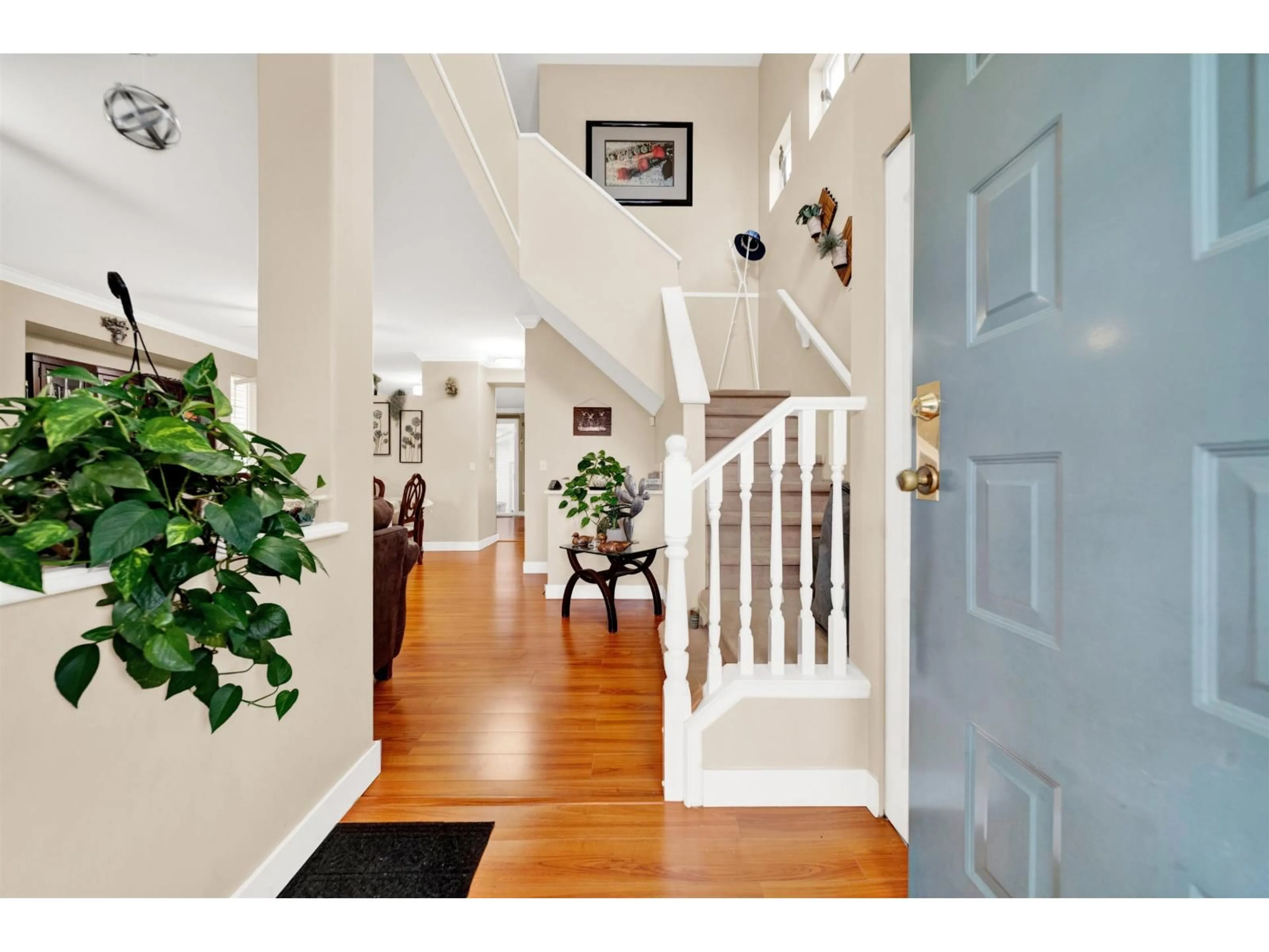 Indoor entryway for 18556 65, Surrey British Columbia V3S8S9
