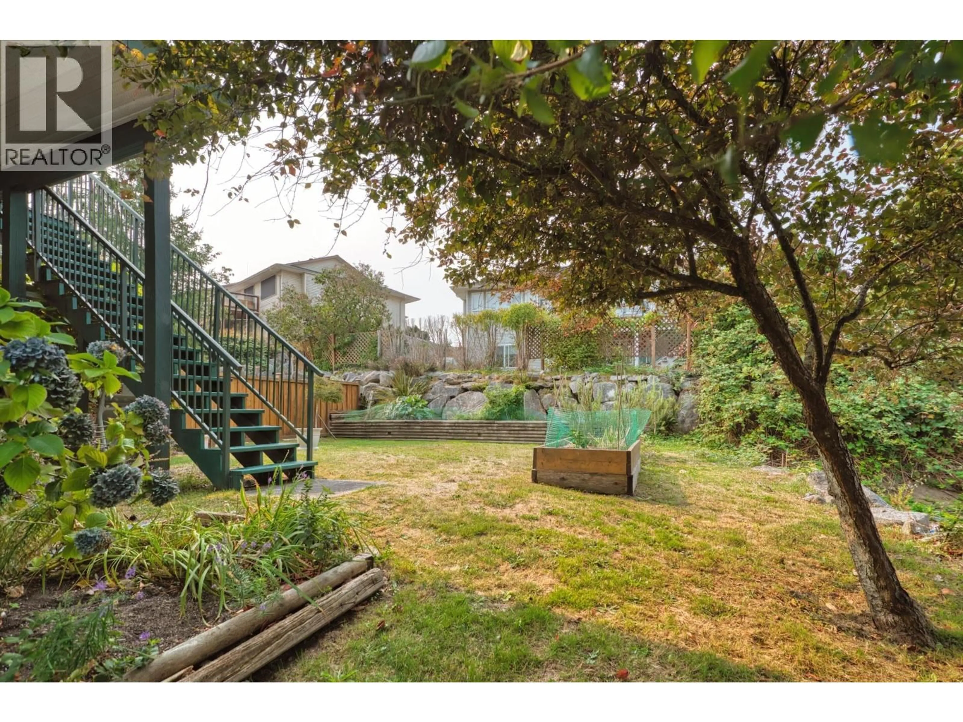 A pic from outside/outdoor area/front of a property/back of a property/a pic from drone, street for 5866A TURNSTONE CRESCENT, Sechelt British Columbia V7Z0L9