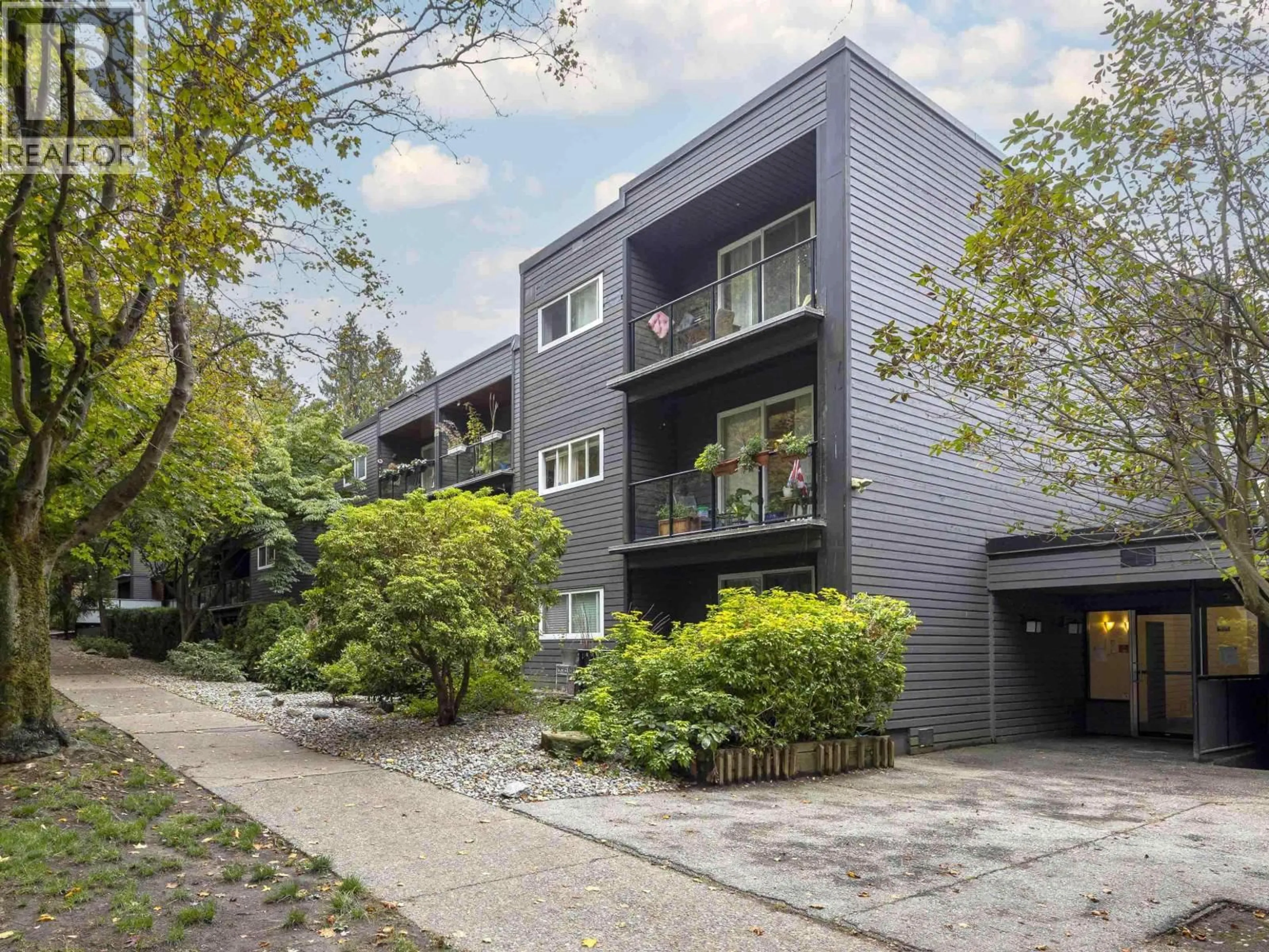 Unknown for 302 - 1550 BARCLAY STREET, Vancouver British Columbia V6G3B1