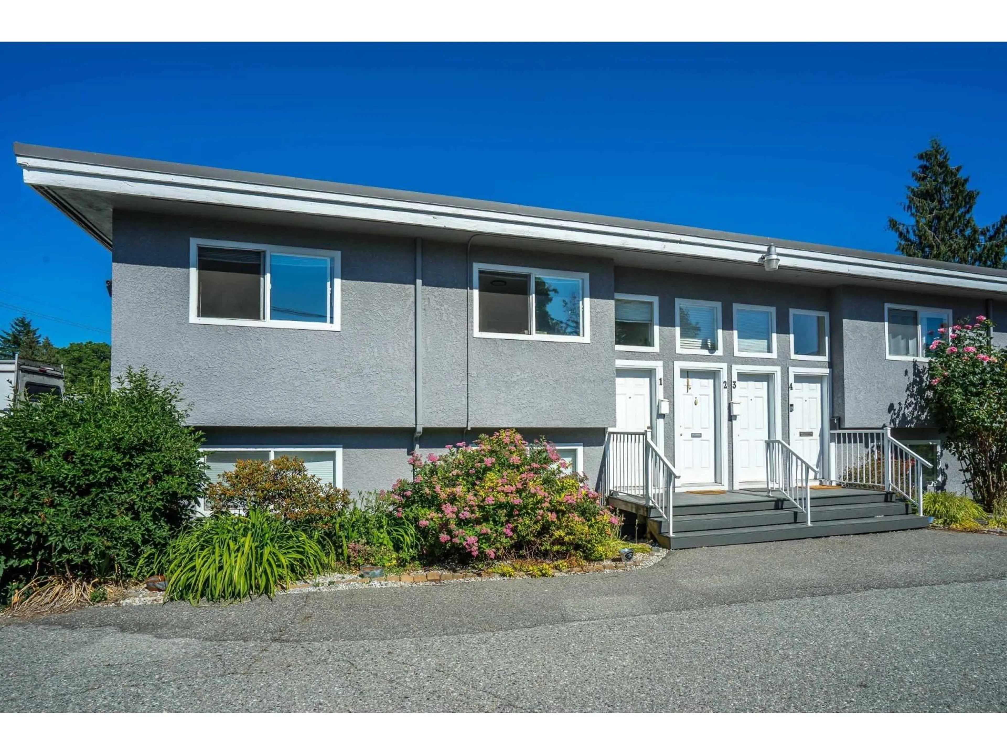 Unknown for 1 - 33900 MAYFAIR, Abbotsford British Columbia V2S1R2