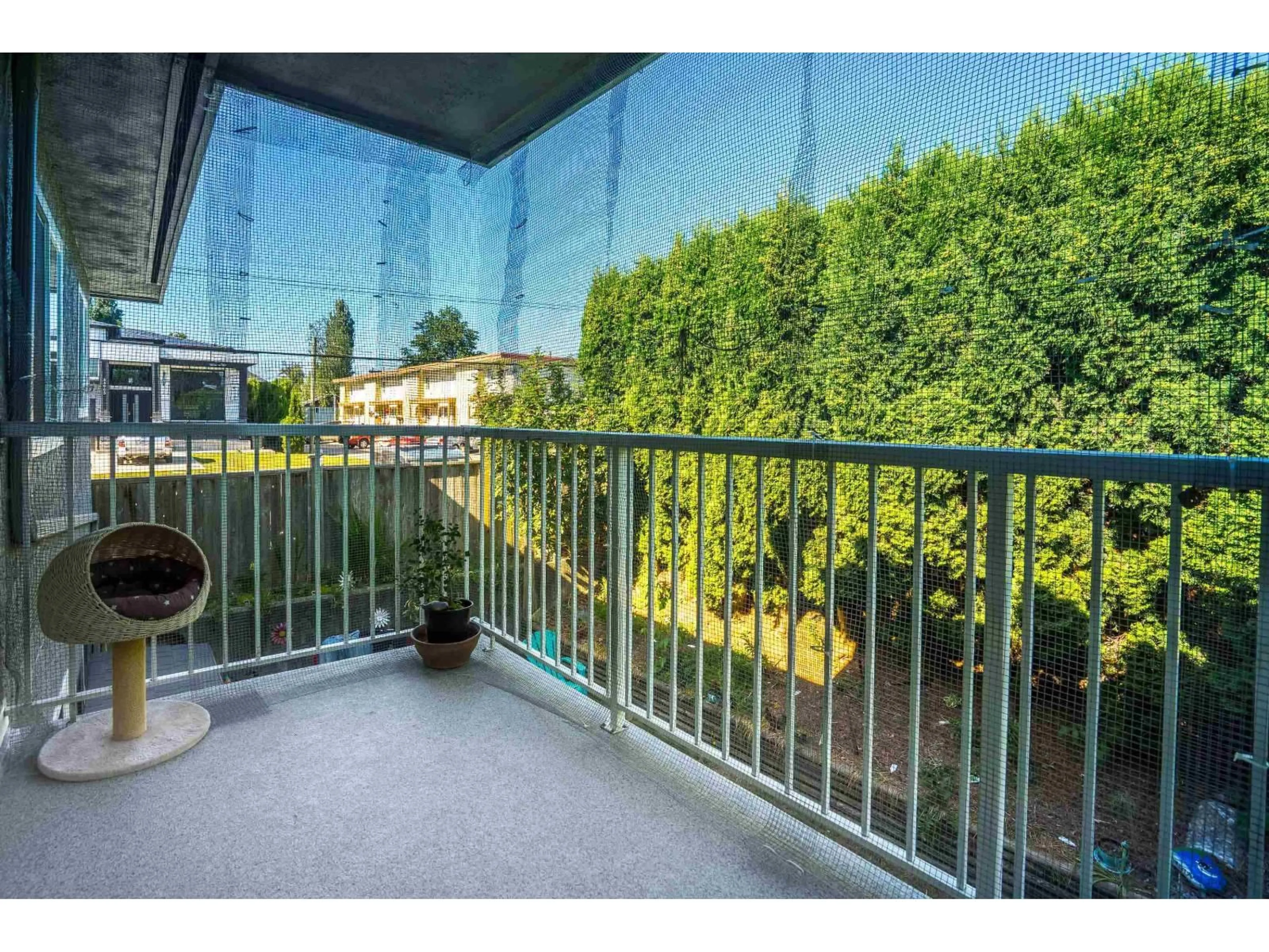 Unknown for 1 - 33900 MAYFAIR, Abbotsford British Columbia V2S1R2