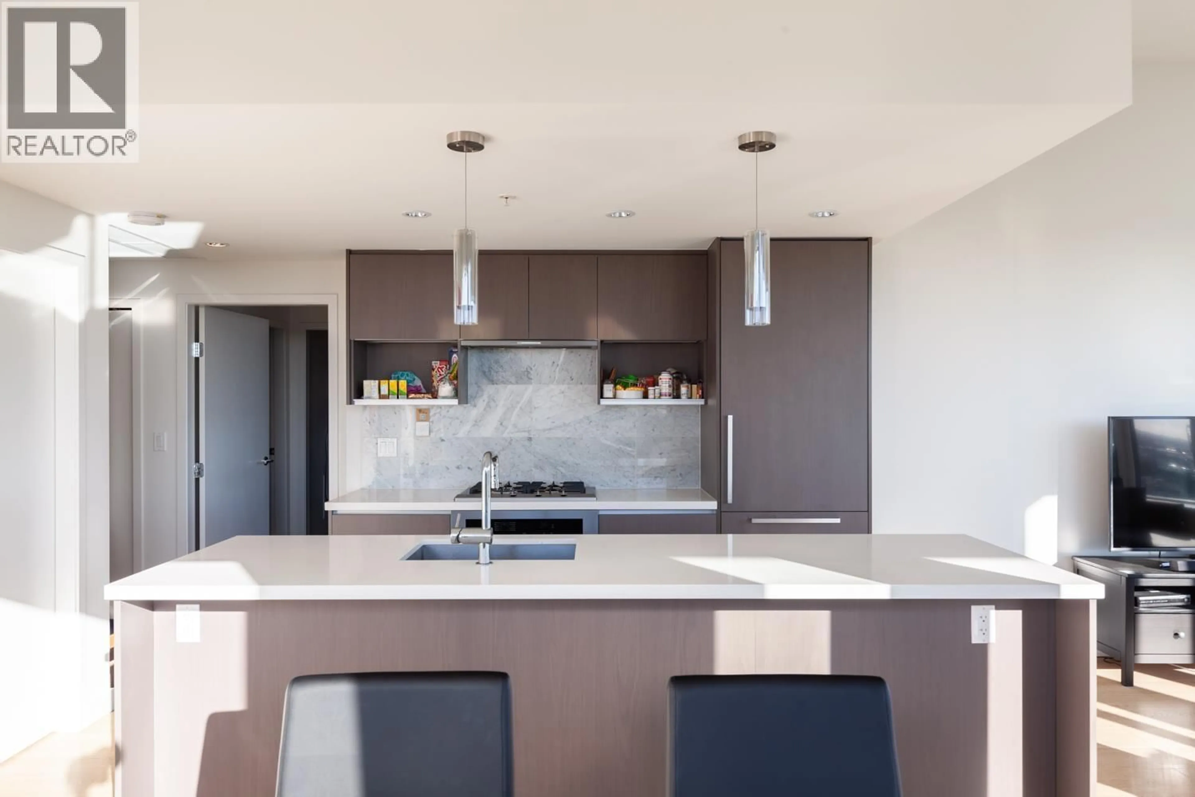 Contemporary kitchen, unknown for 1901 - 8833 HAZELBRIDGE WAY, Richmond British Columbia V6X0N3