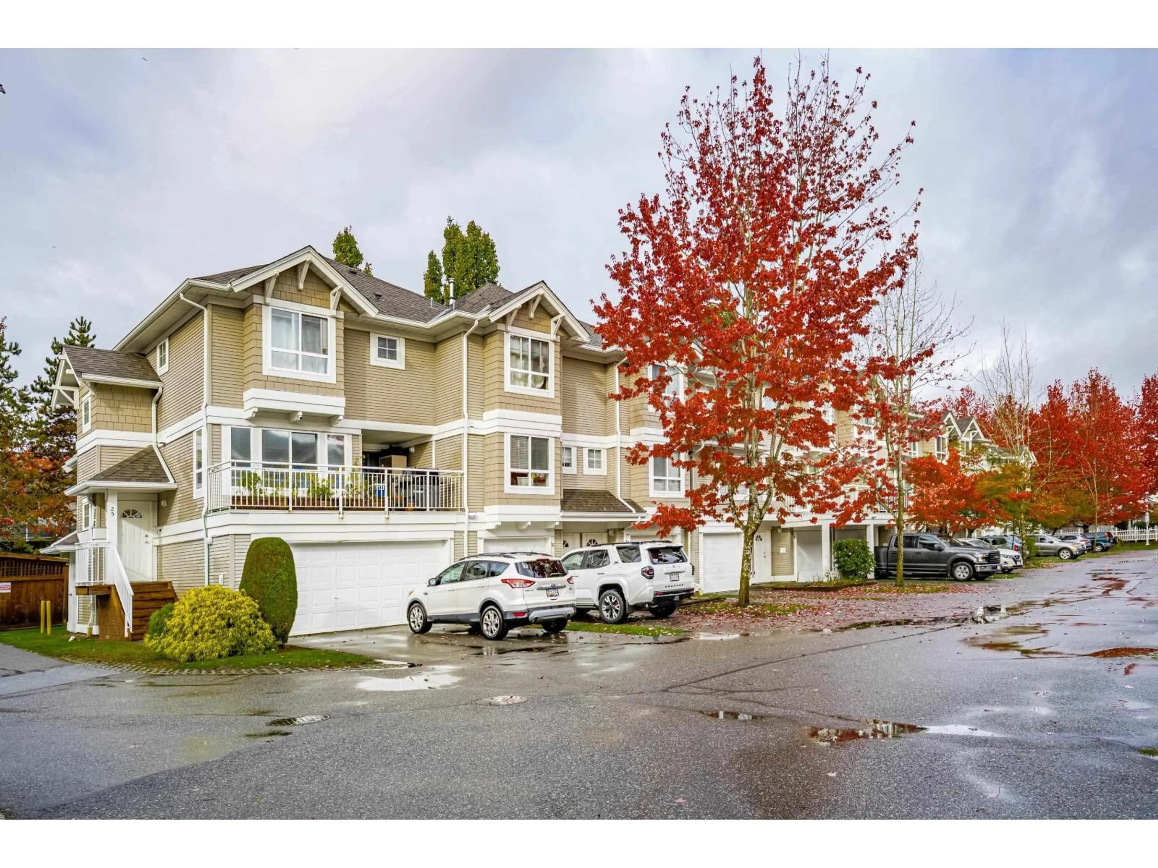 Unknown for 32 - 20890 57, Langley British Columbia V3A8M7