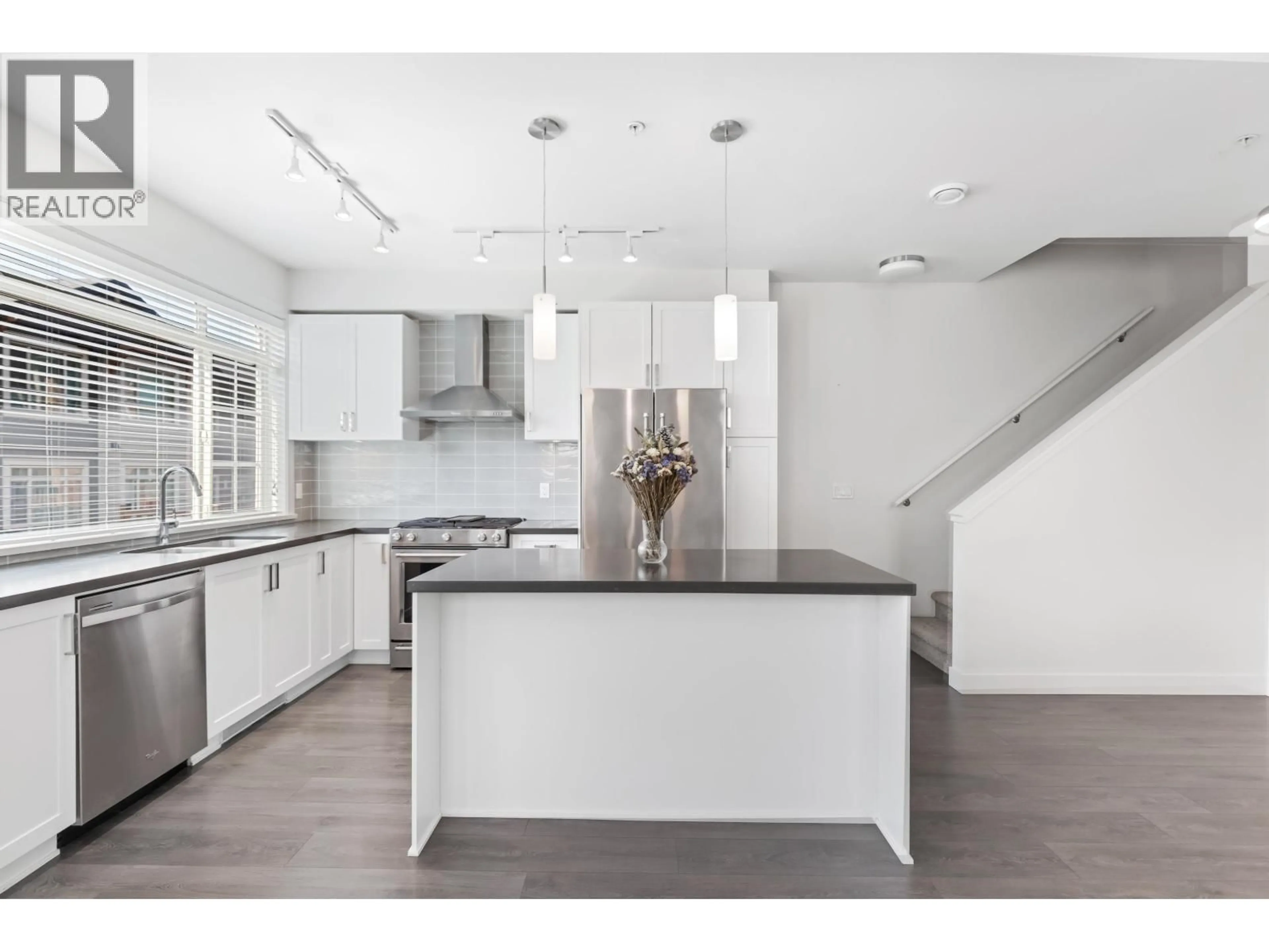 Open concept kitchen, unknown for 144 - 11305 240 STREET, Maple Ridge British Columbia V2W0J1