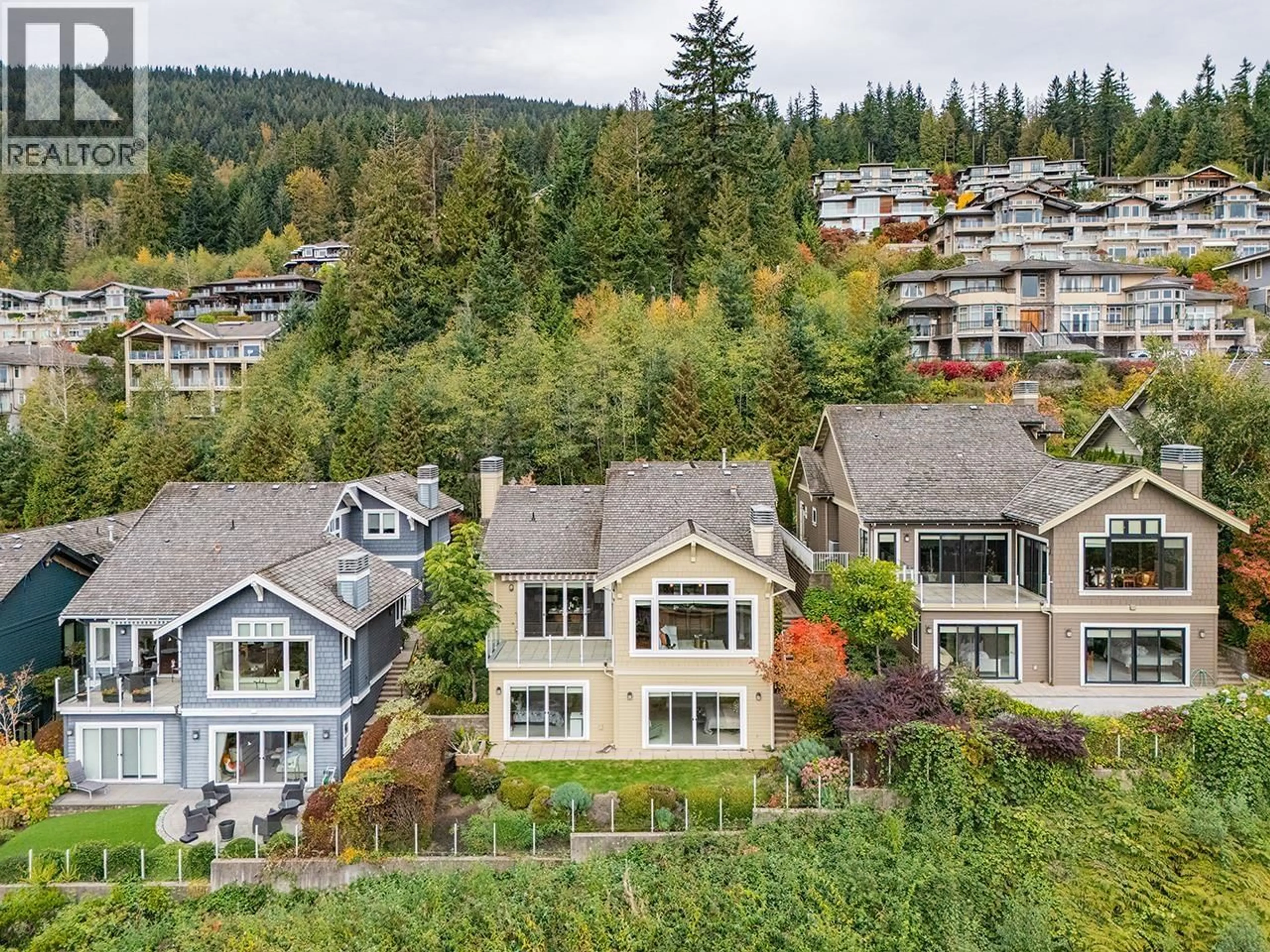 A pic from outside/outdoor area/front of a property/back of a property/a pic from drone, mountain view for 2546 MARR CREEK COURT, West Vancouver British Columbia V7S0A3