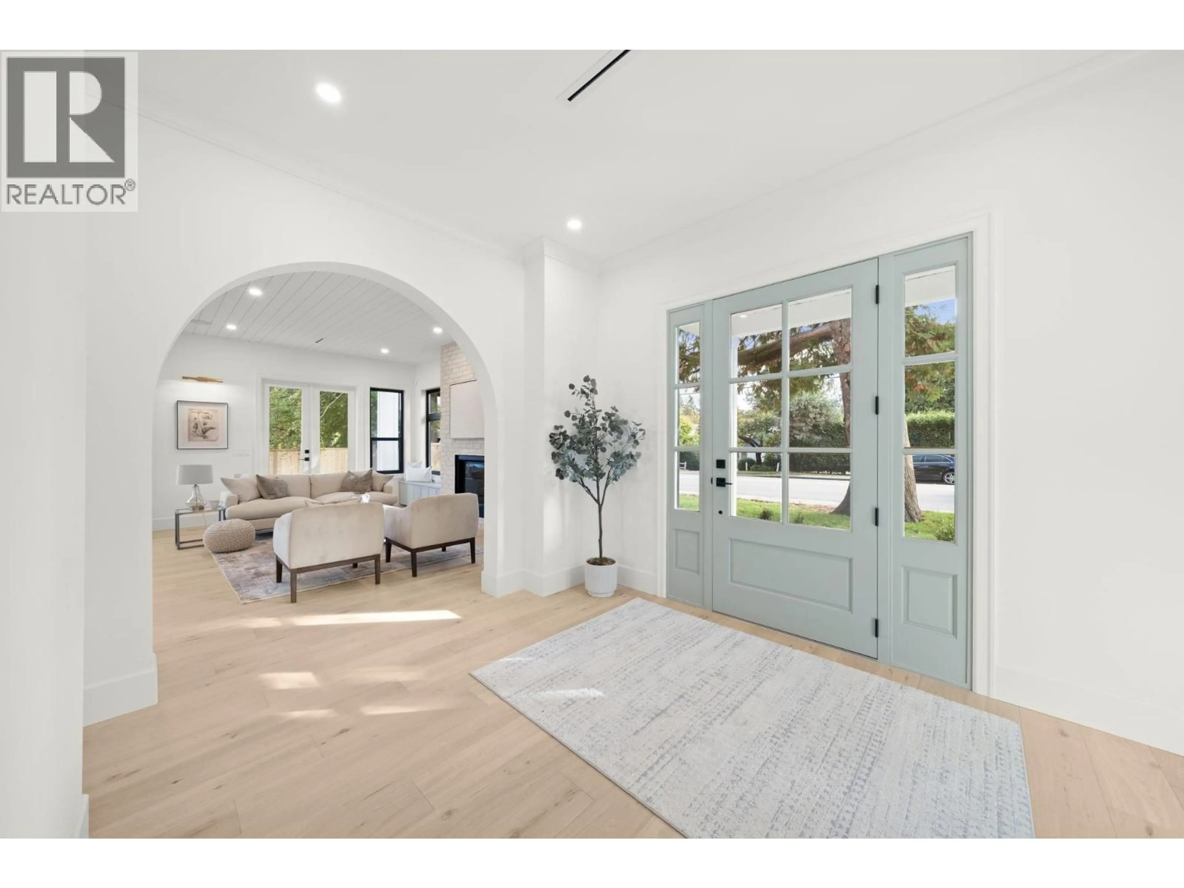 Indoor entryway for 1204 STELLERS JAY PLACE, Tsawwassen British Columbia V4M2A9