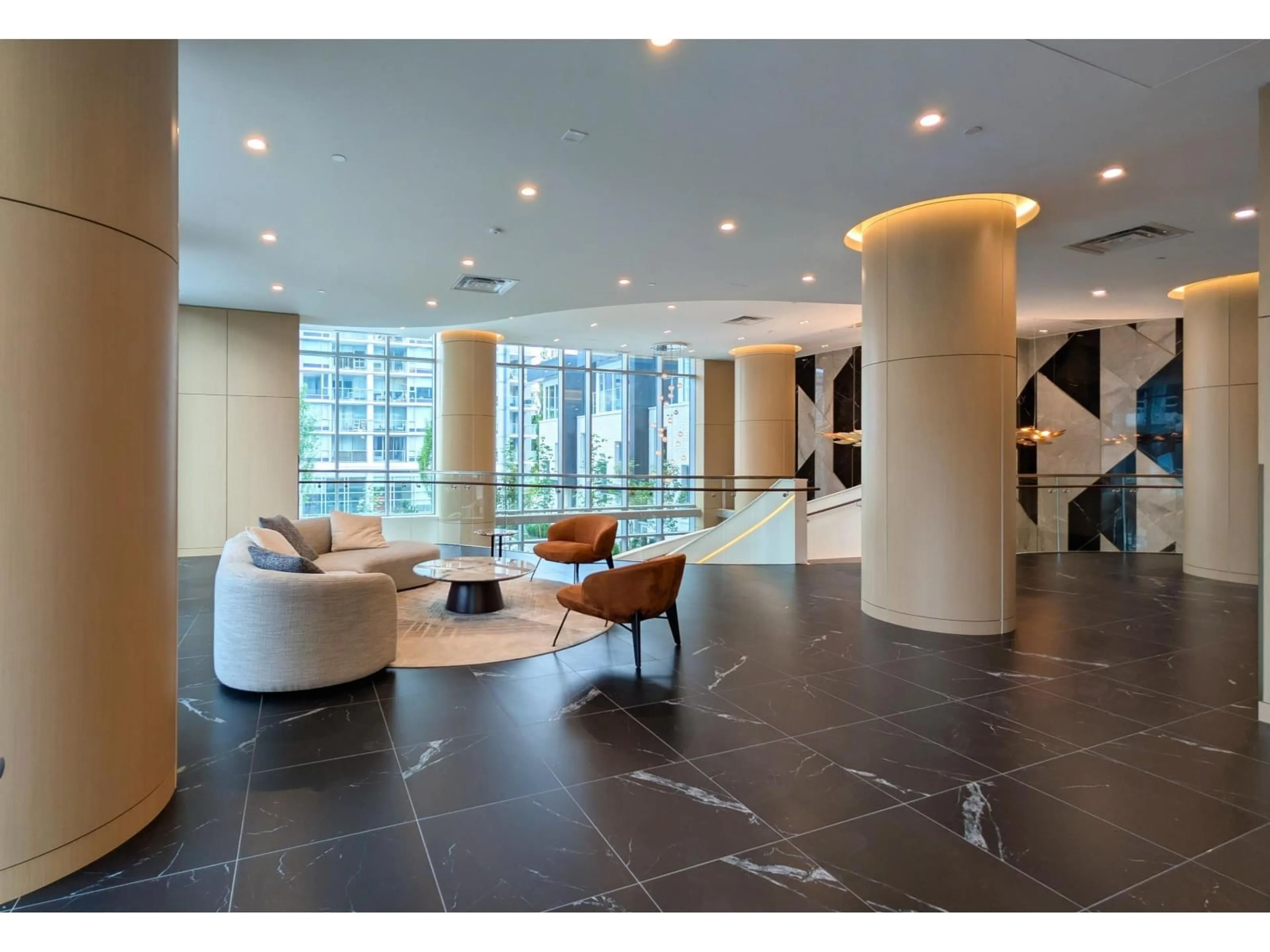 Lobby for 706 - 13778 100TH, Surrey British Columbia V3T0V3