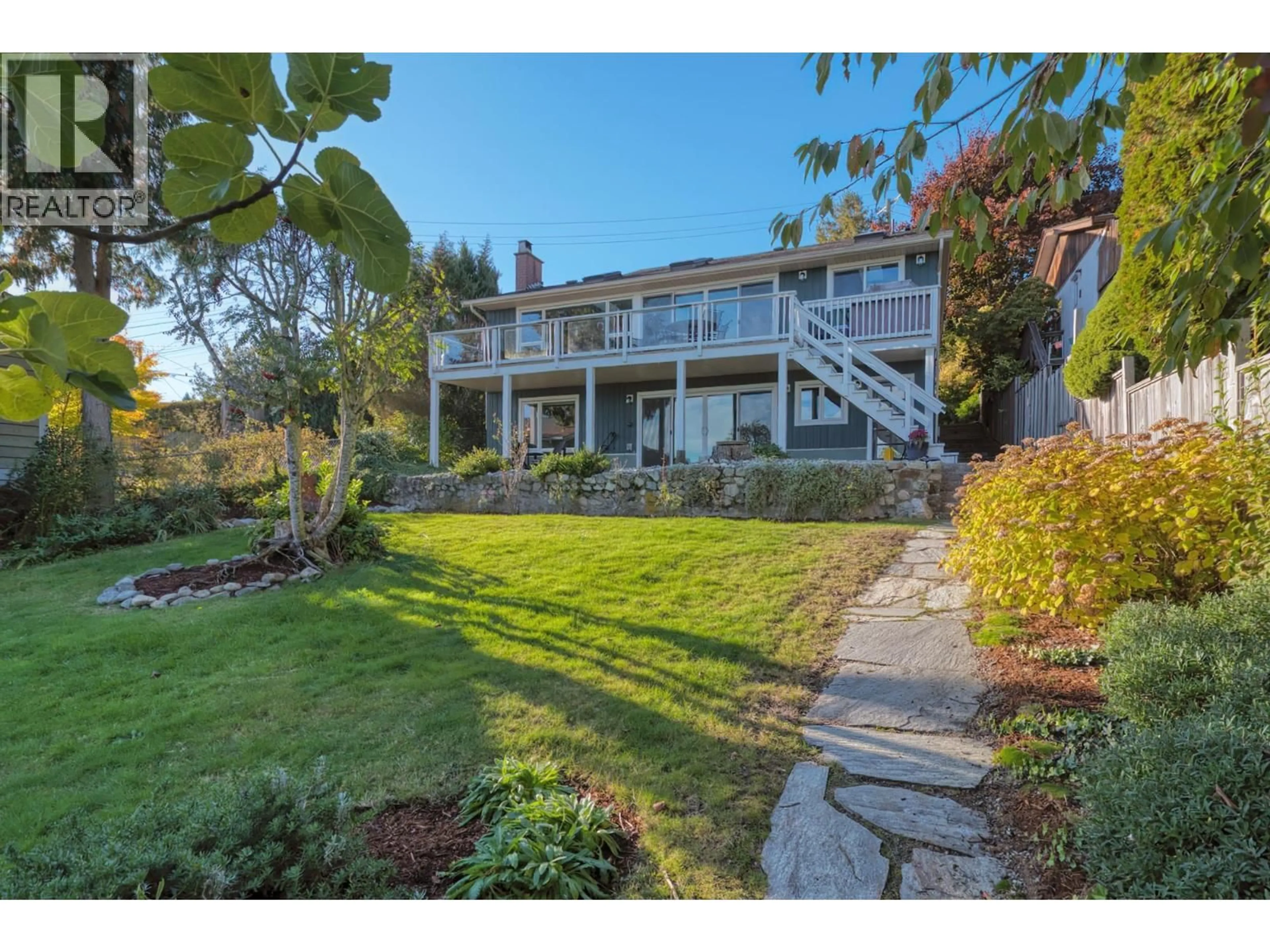 A pic from outside/outdoor area/front of a property/back of a property/a pic from drone, water/lake/river/ocean view for 648 GIBSONS WAY, Gibsons British Columbia V0N1V9