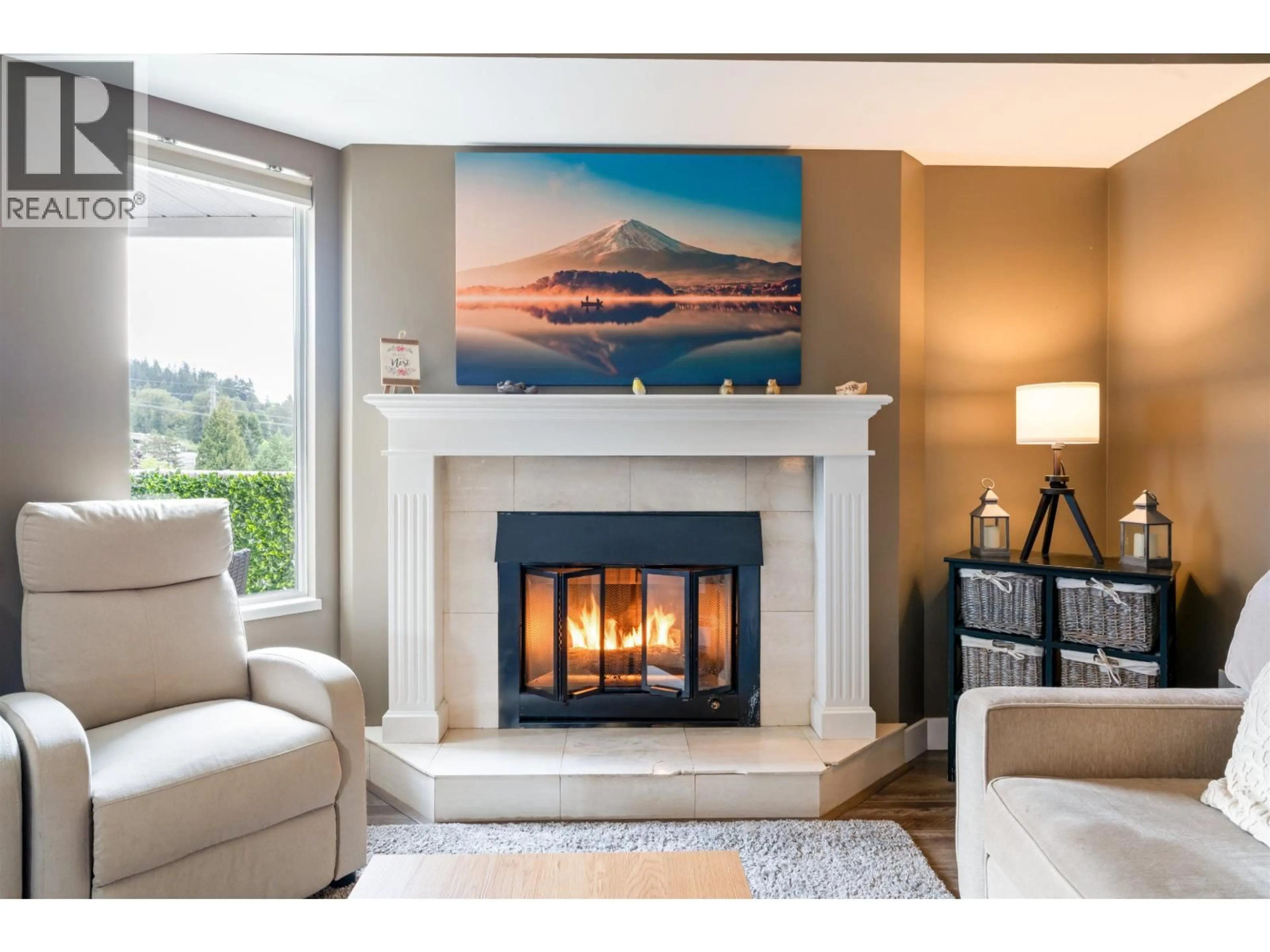 Living room with furniture, unknown for 41 - 1190 FALCON DRIVE, Coquitlam British Columbia V3E2M4