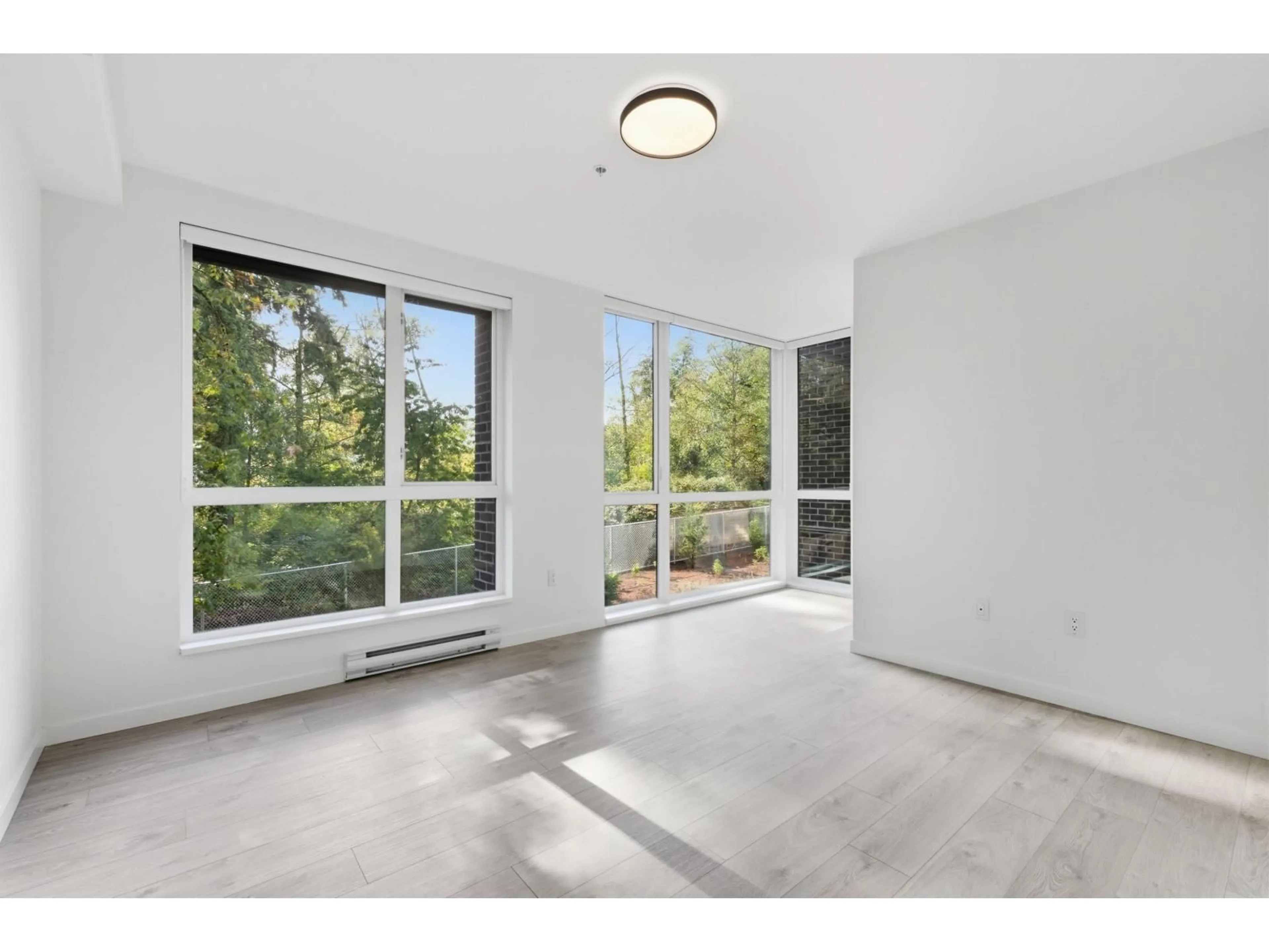 A pic of a room for 512 - 19577 65B, Surrey British Columbia V4N6Y3