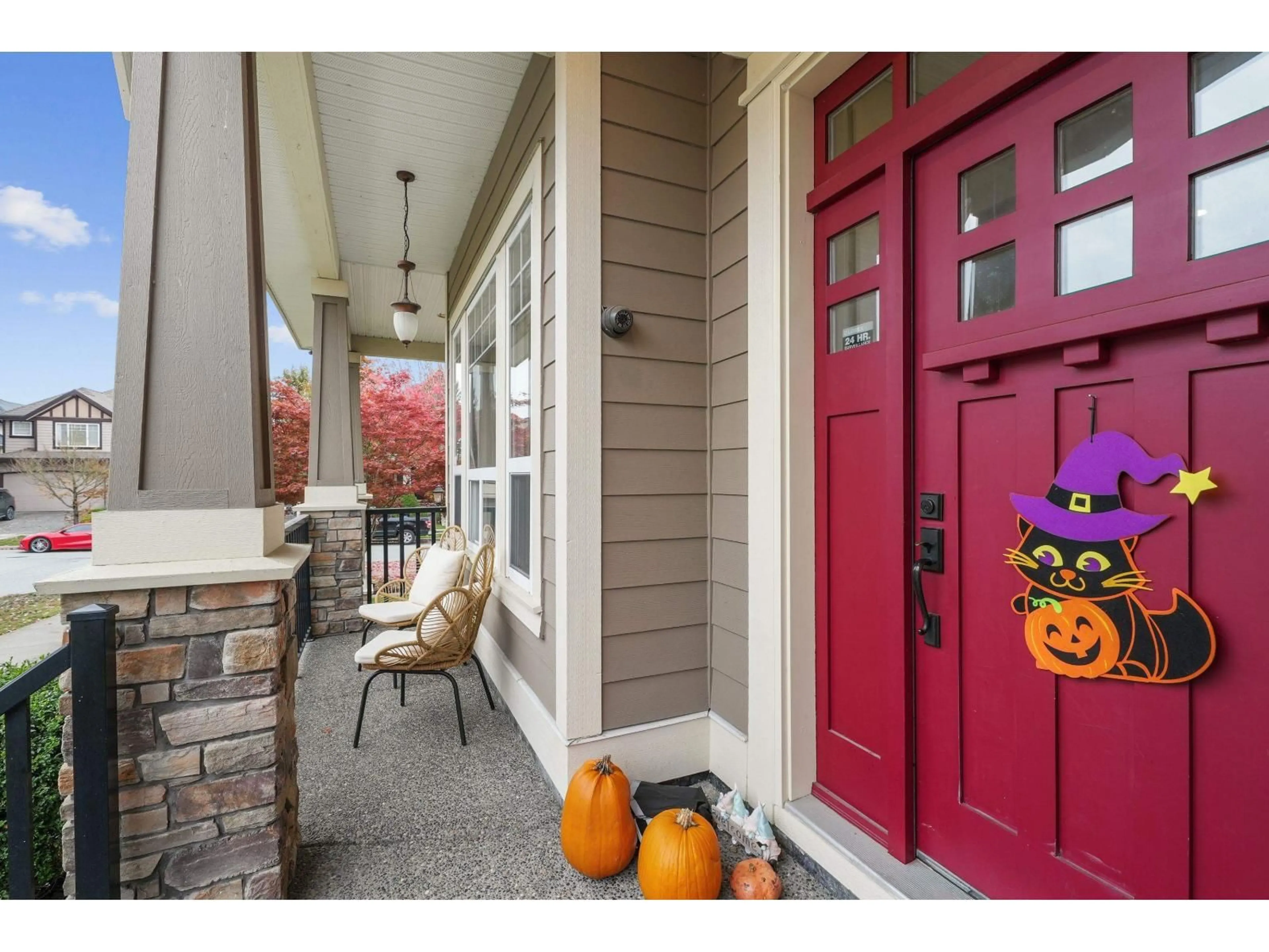 Indoor entryway for 18938 54A, Surrey British Columbia V3S6R4