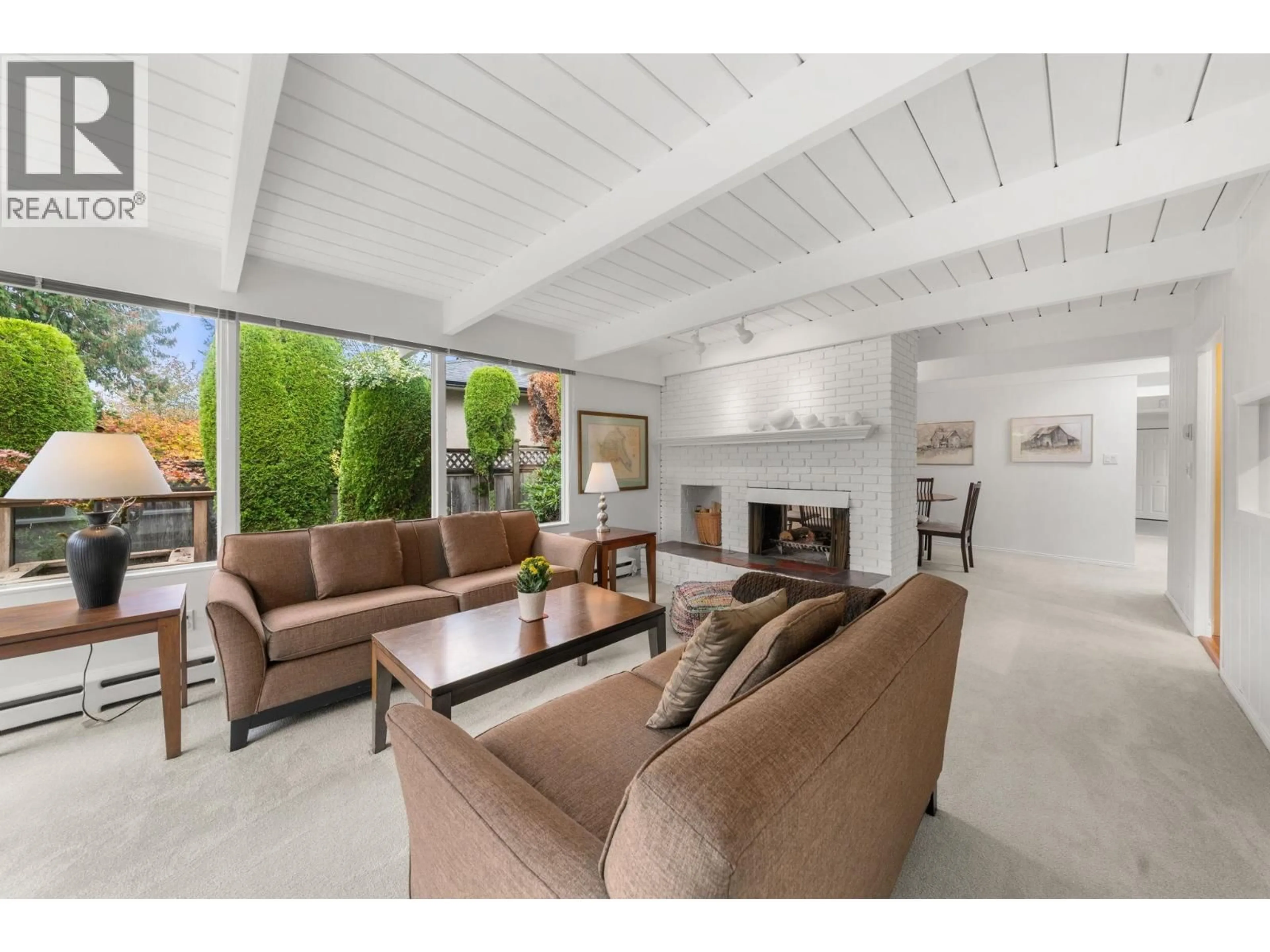 Living room with furniture, unknown for 749 WINONA AVENUE, North Vancouver British Columbia V7R2B2