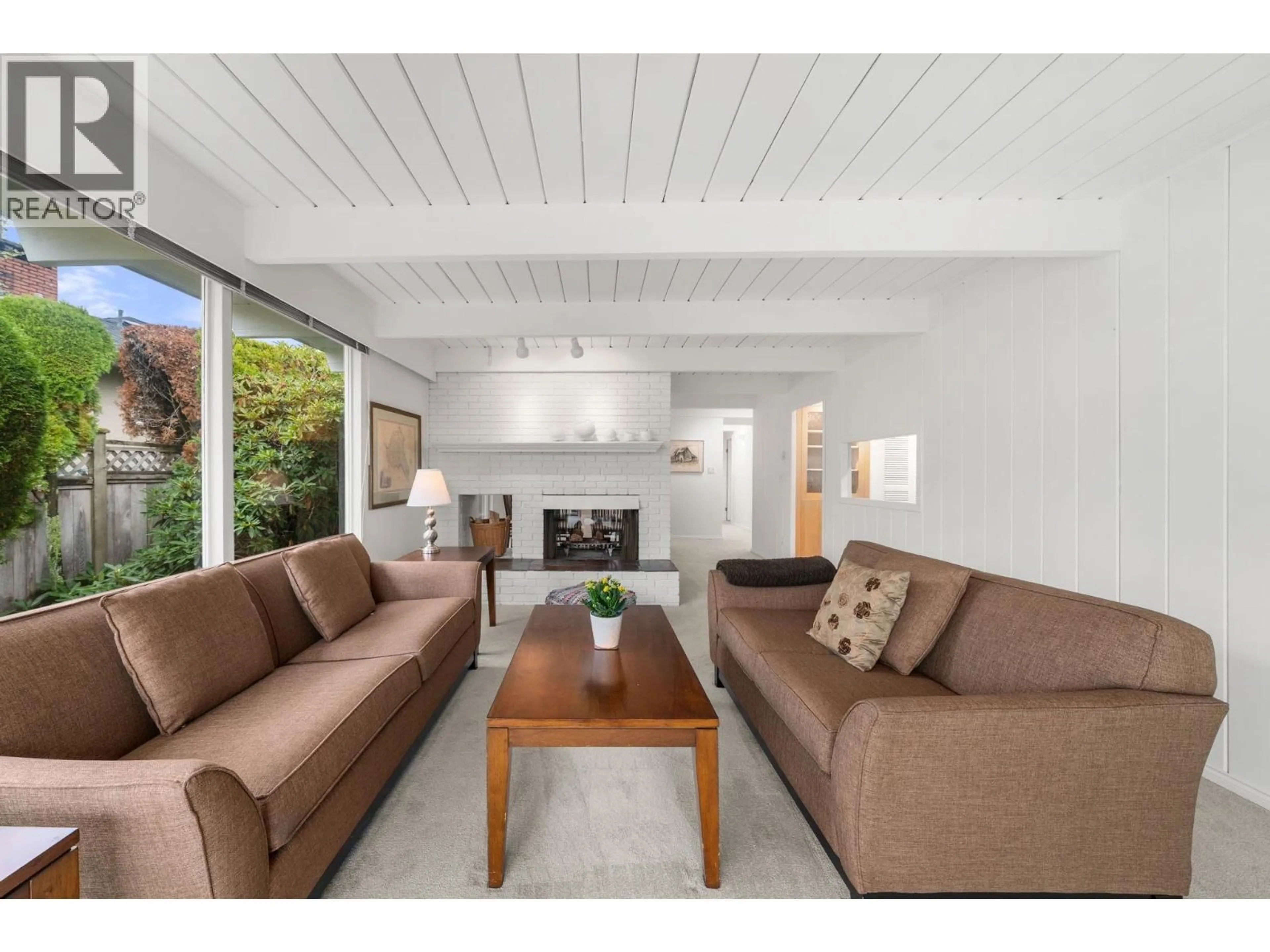 Living room with furniture, unknown for 749 WINONA AVENUE, North Vancouver British Columbia V7R2B2