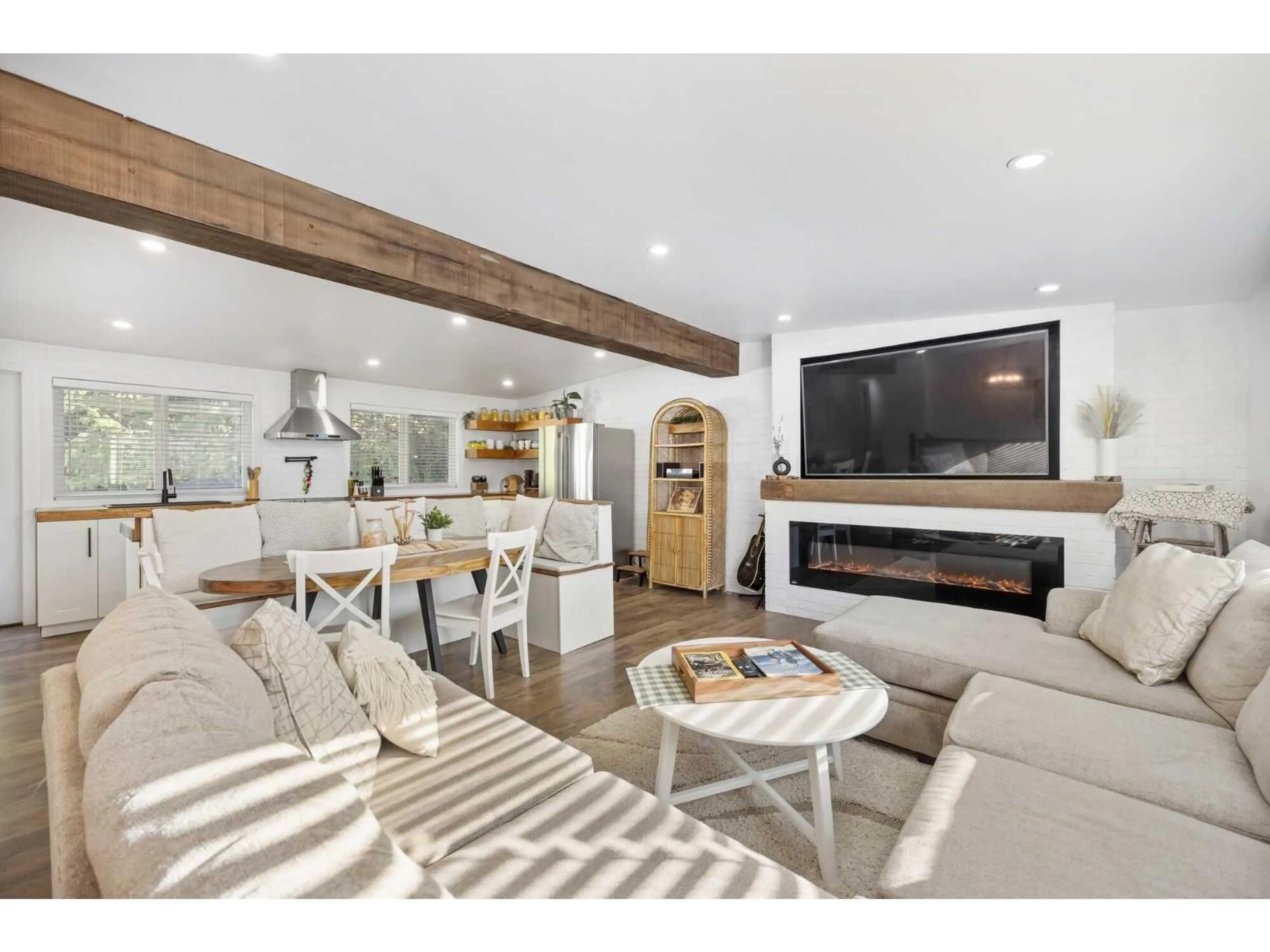 Open concept kitchen, wood/laminate floor for 66686 KAWKAWA LAKE ROAD, Hope British Columbia V0X1L1