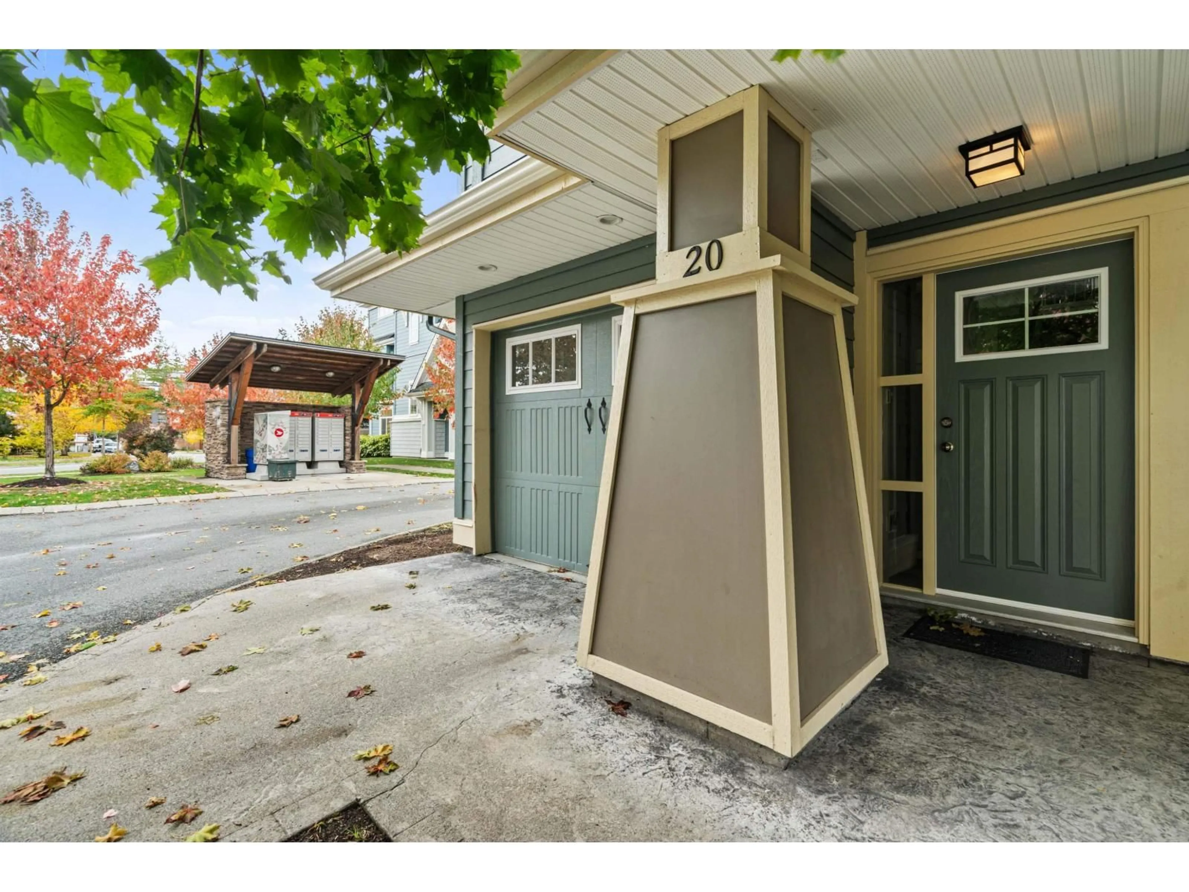 Unknown for 20 - 45290 SOOWAHLIE CRESCENT, Chilliwack British Columbia V2R0S6