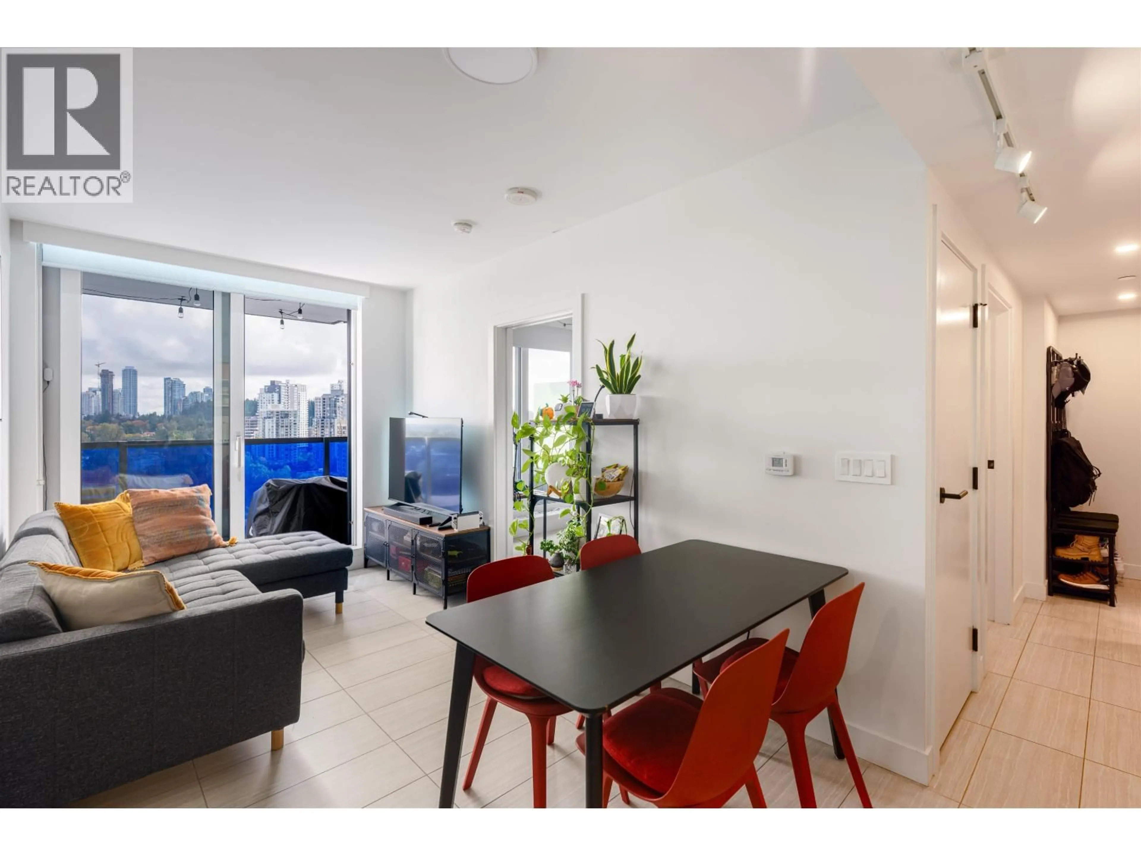 A pic of a room for 1604 - 5058 JOYCE STREET, Vancouver British Columbia V5R0J9