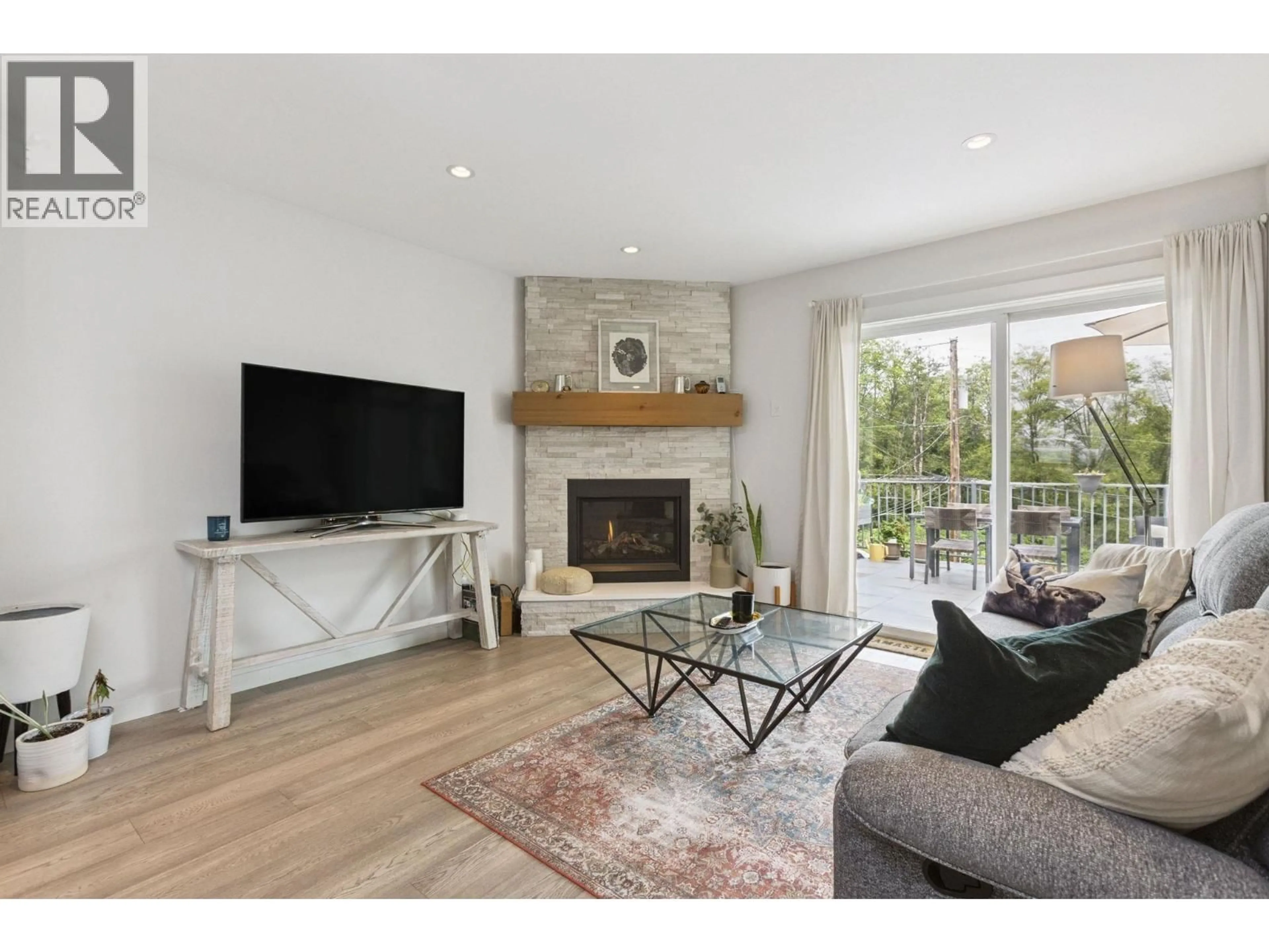 Living room with furniture, wood/laminate floor for 4137 YALE STREET, Burnaby British Columbia V5C1R2