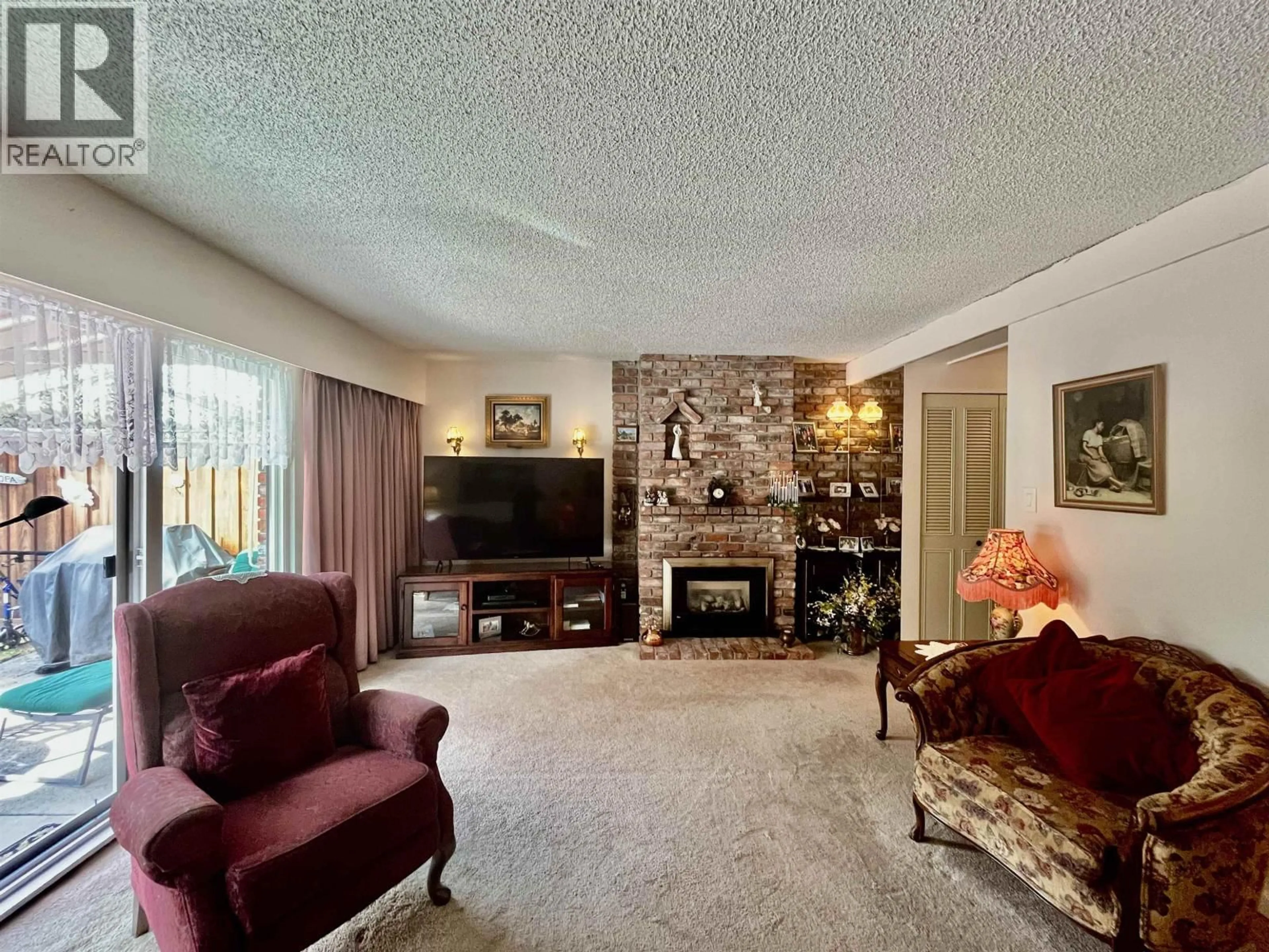 Living room with furniture, unknown for 42 - 11551 KINGFISHER DRIVE, Richmond British Columbia V7E3N5