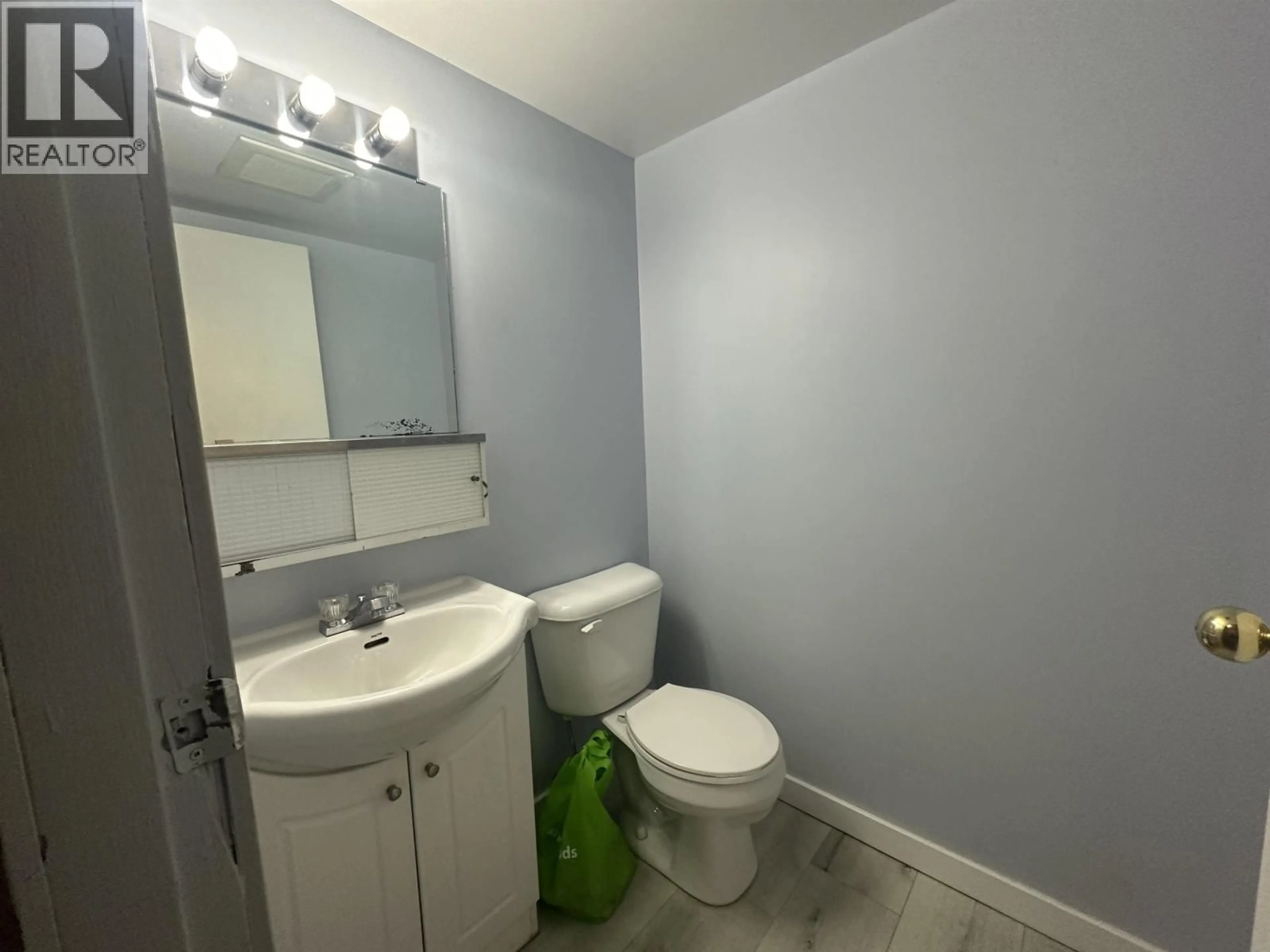 Standard bathroom, unknown for 25 - 605 CARSON DRIVE, Williams Lake British Columbia V2G1T1