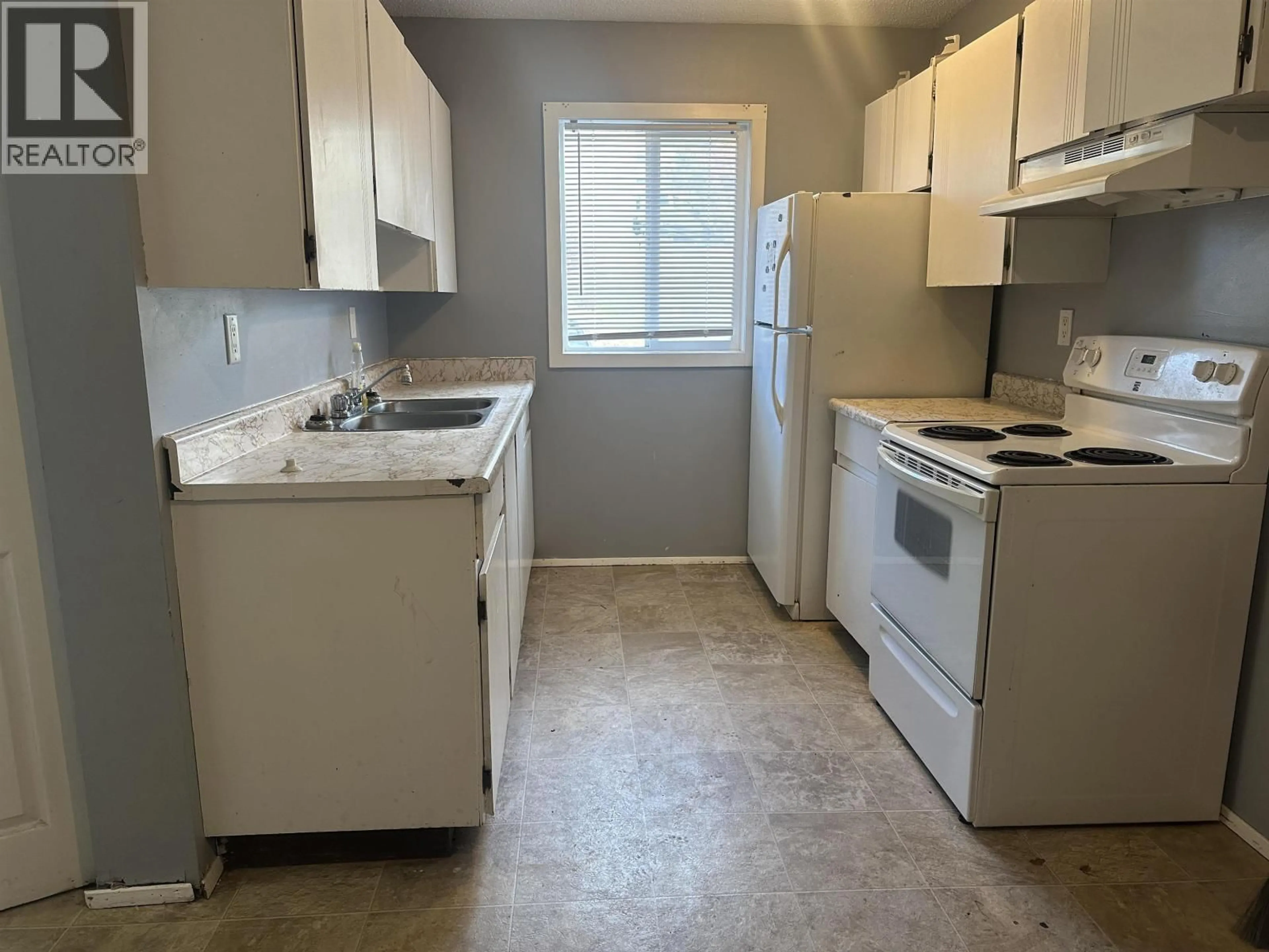 Standard kitchen, unknown for 25 - 605 CARSON DRIVE, Williams Lake British Columbia V2G1T1