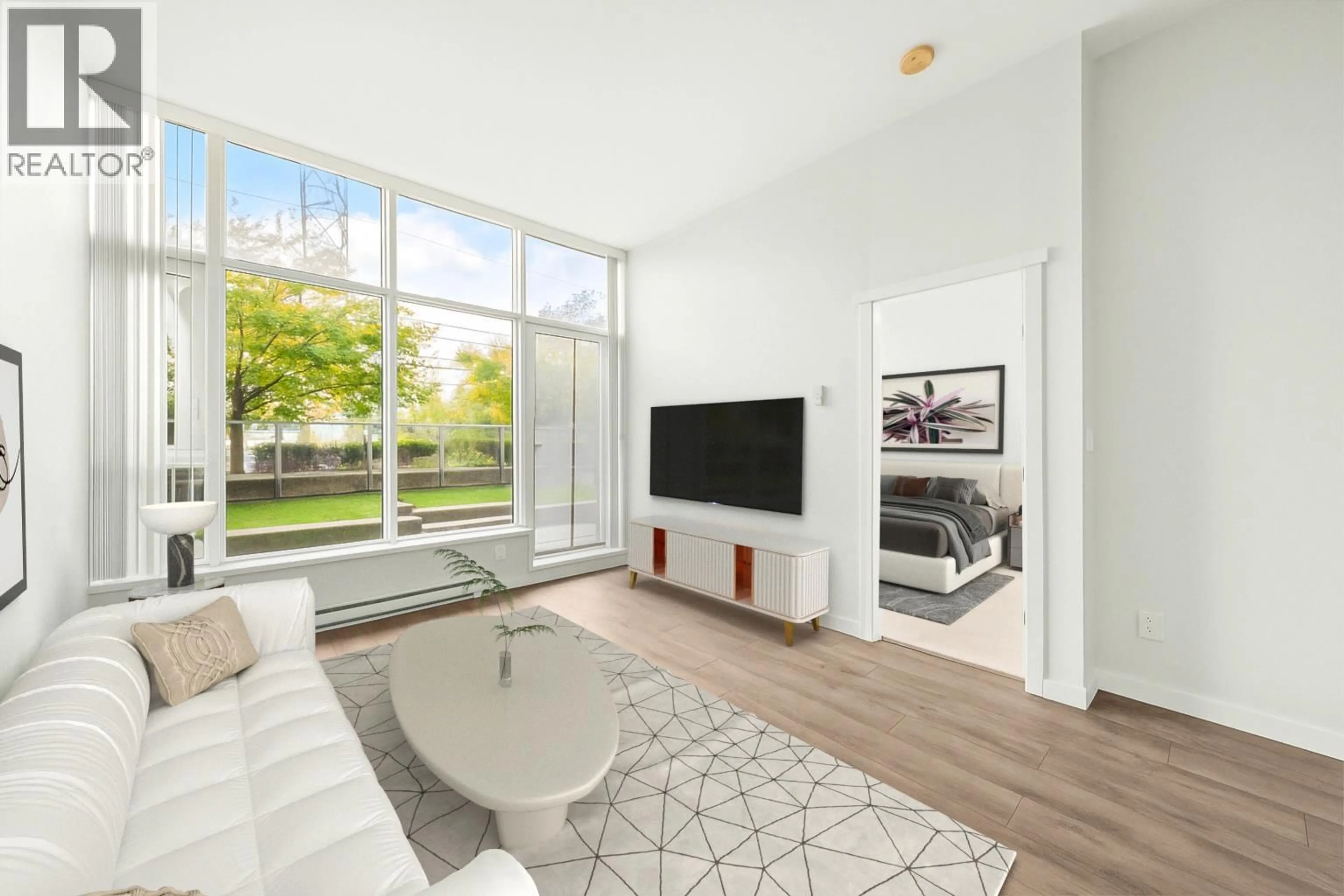 Living room with furniture, unknown for 305 - 2388 MADISON AVENUE, Burnaby British Columbia V5C0K8