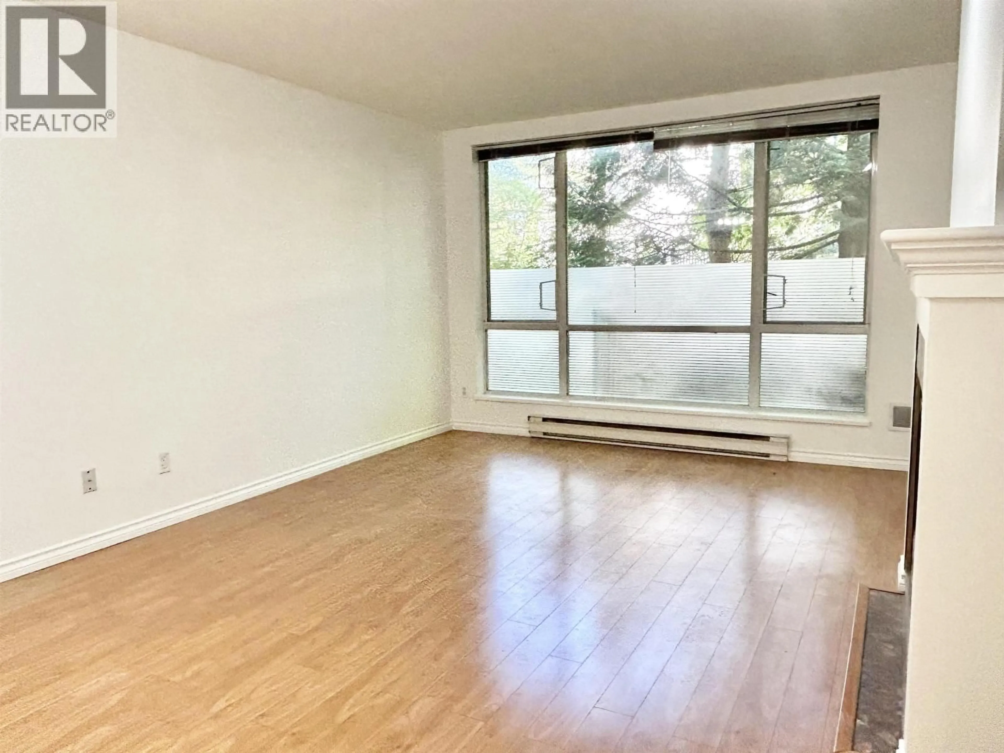 A pic of a room for 205 - 6742 STATION HILL COURT, Burnaby British Columbia V3N4V2