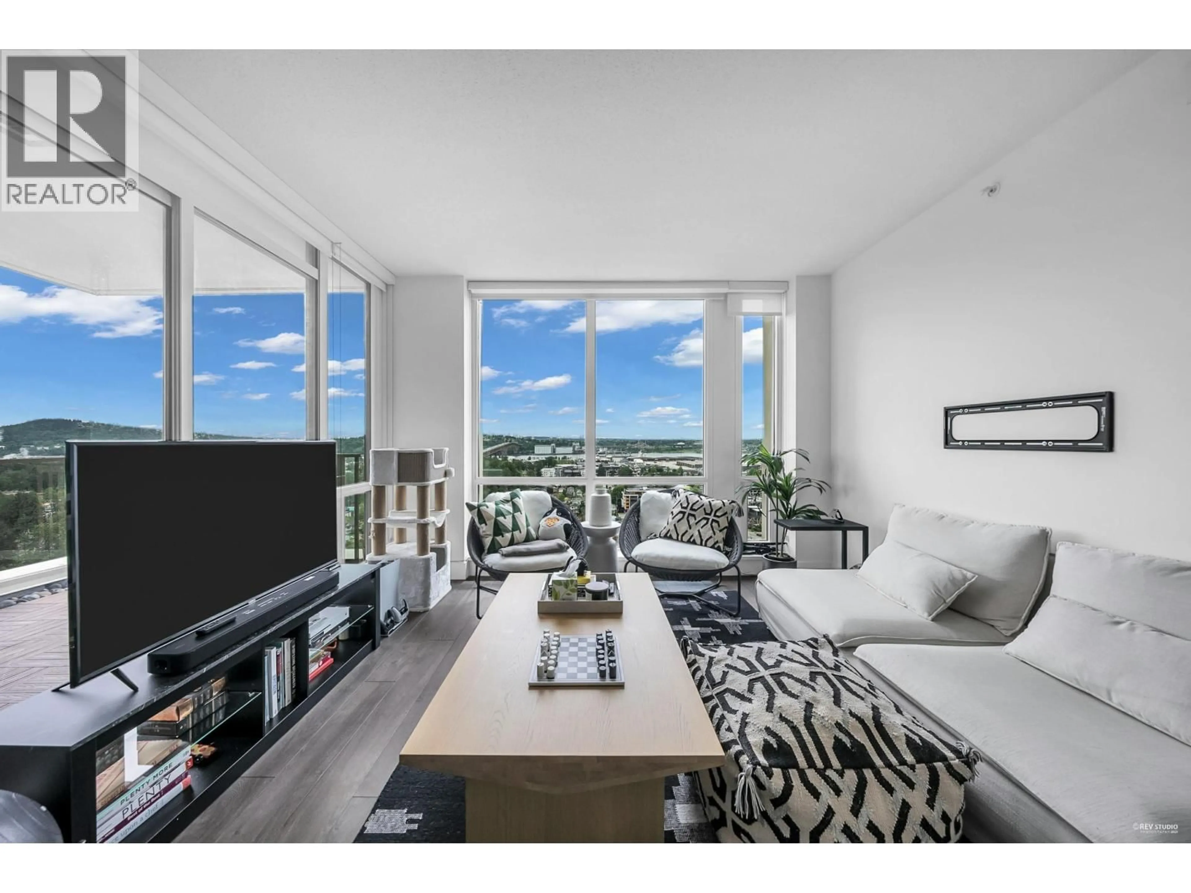 Living room with furniture, unknown for 2104 - 1550 FERN STREET, North Vancouver British Columbia V7J0A9