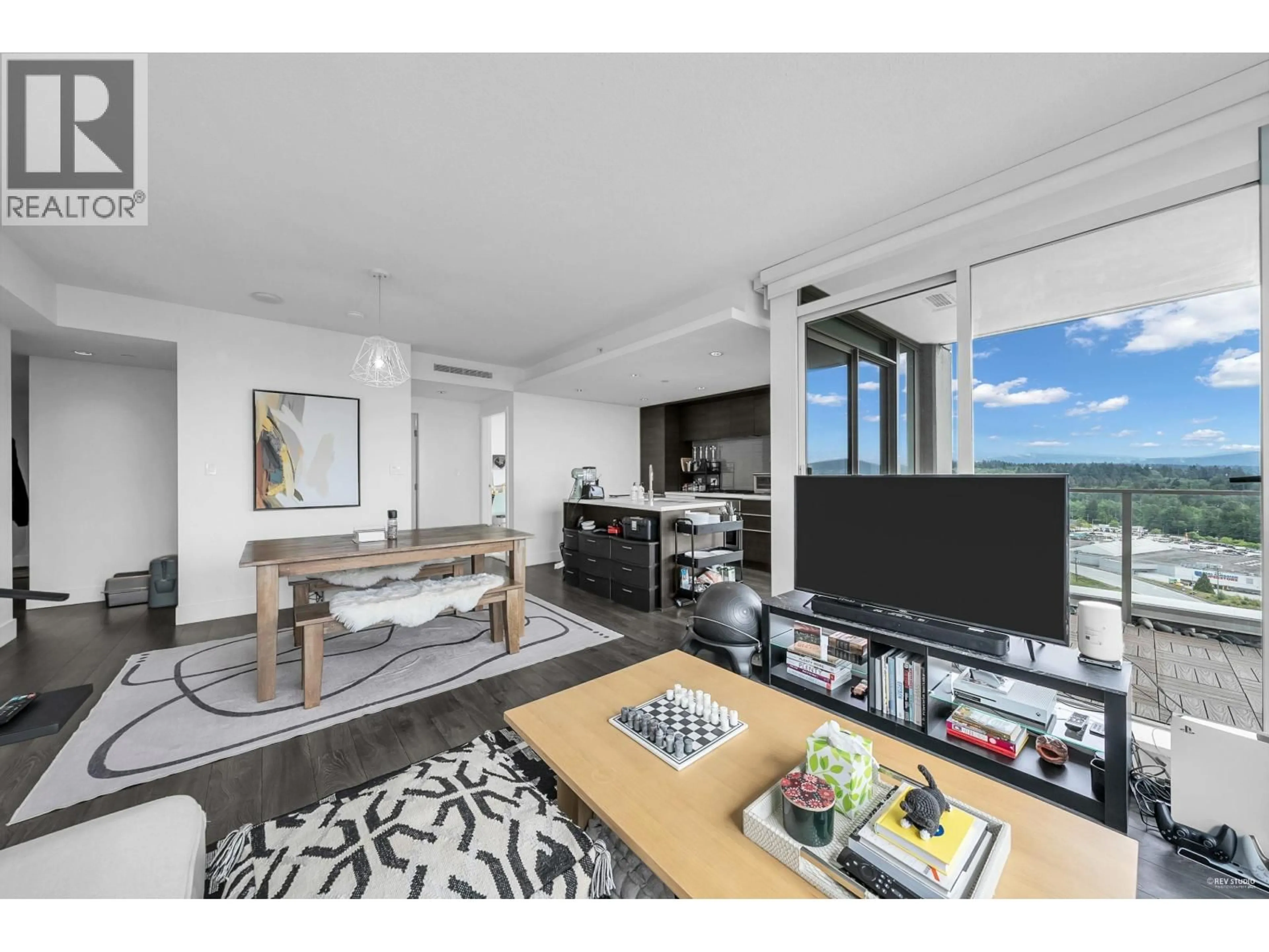 Living room with furniture, unknown for 2104 - 1550 FERN STREET, North Vancouver British Columbia V7J0A9