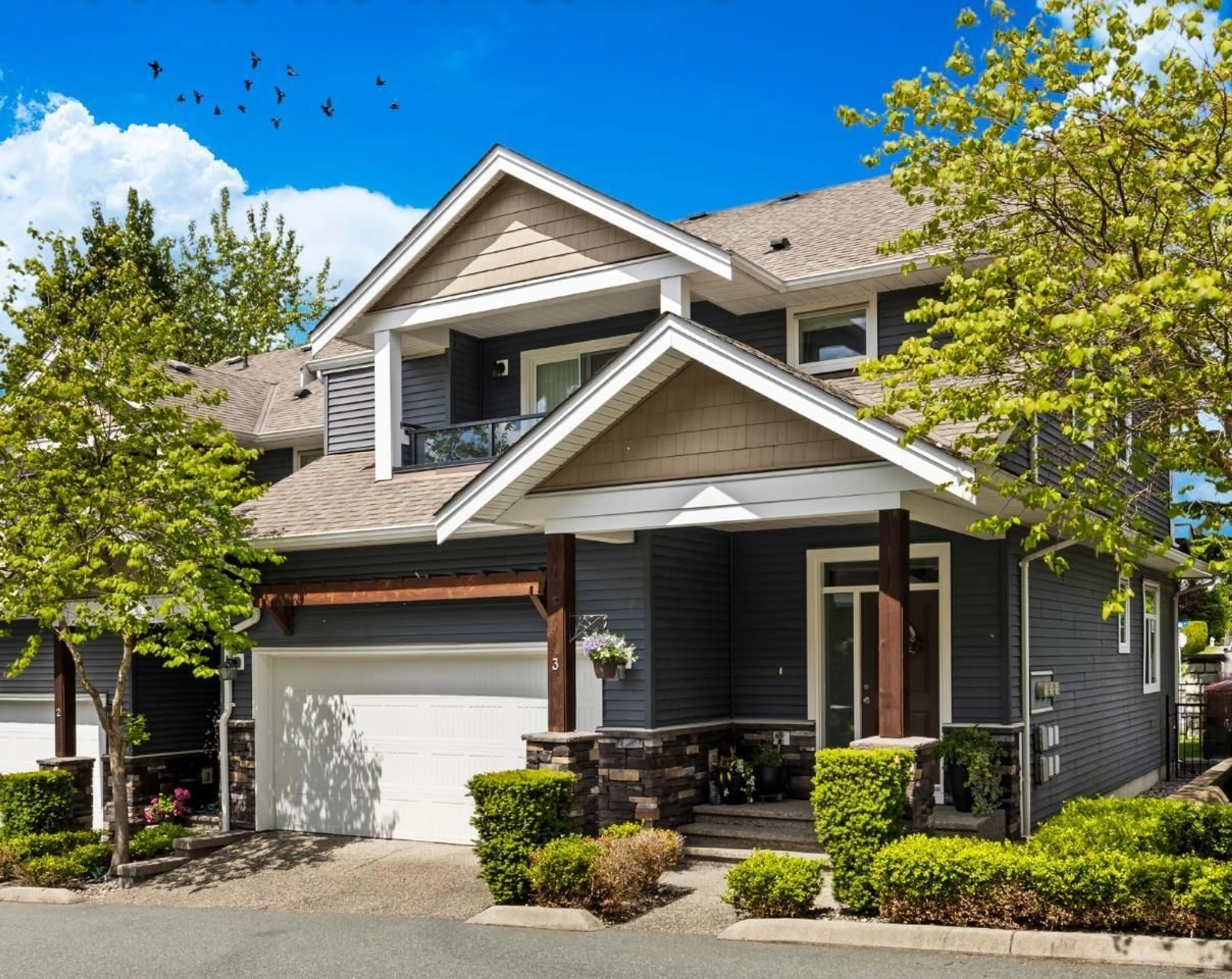Home with vinyl exterior material, street for 3 - 34130 OLD YALE, Abbotsford British Columbia V2S0E6