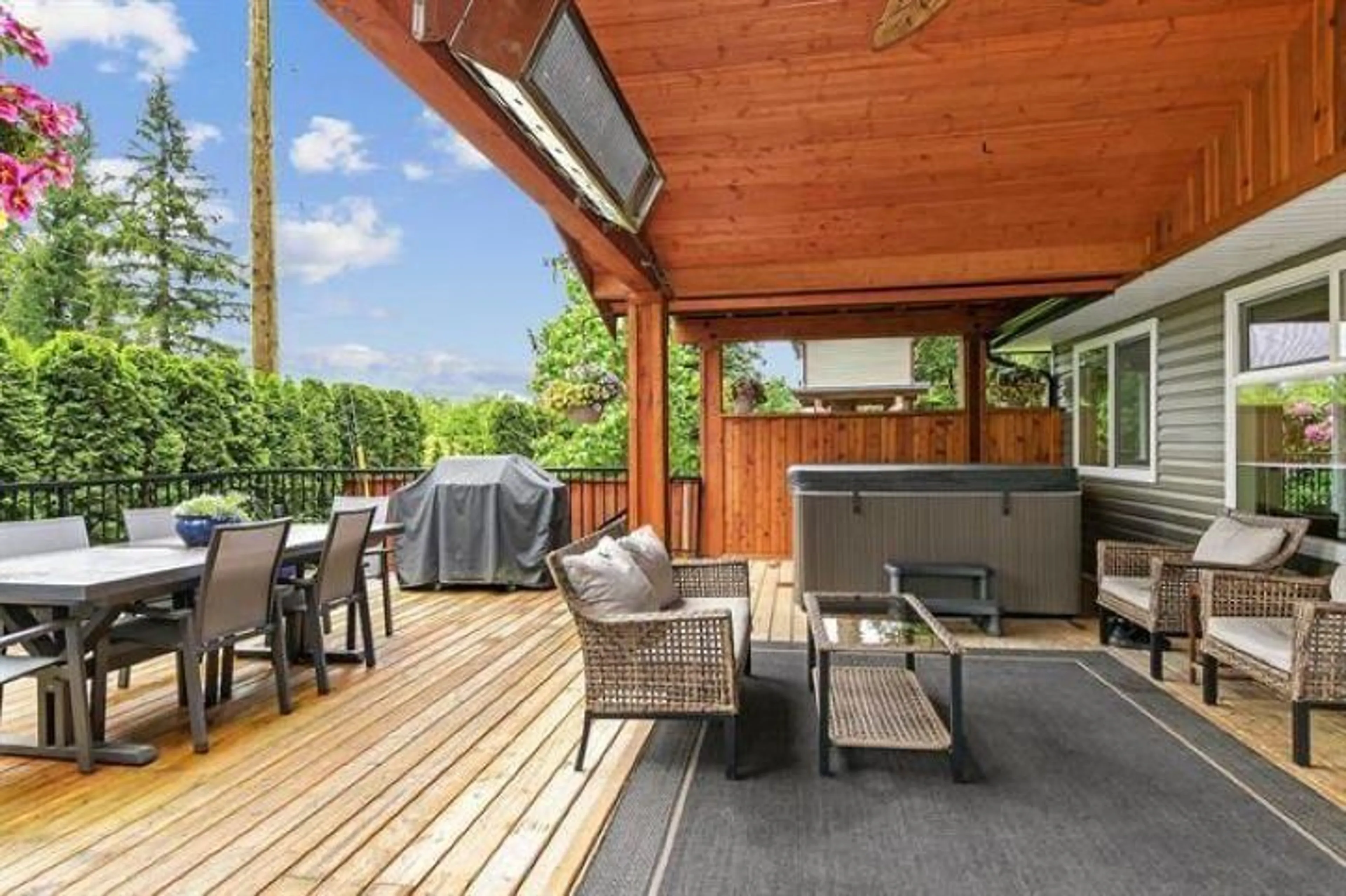 Patio, unknown for 9633 HESS, Mission British Columbia V0M1H0
