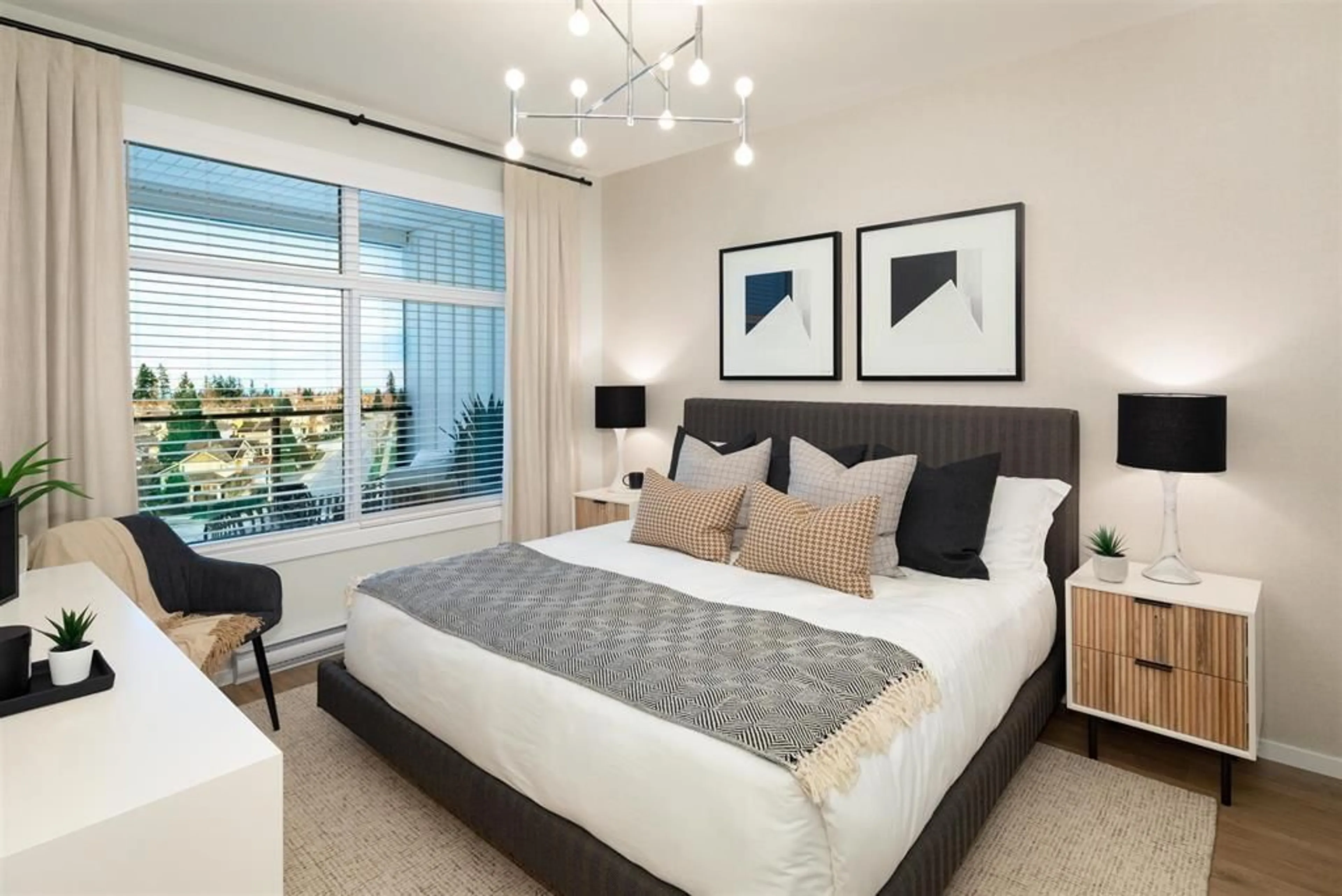 Bedroom with bed, unknown for 304 - 3317 148, Surrey British Columbia V4P0H9