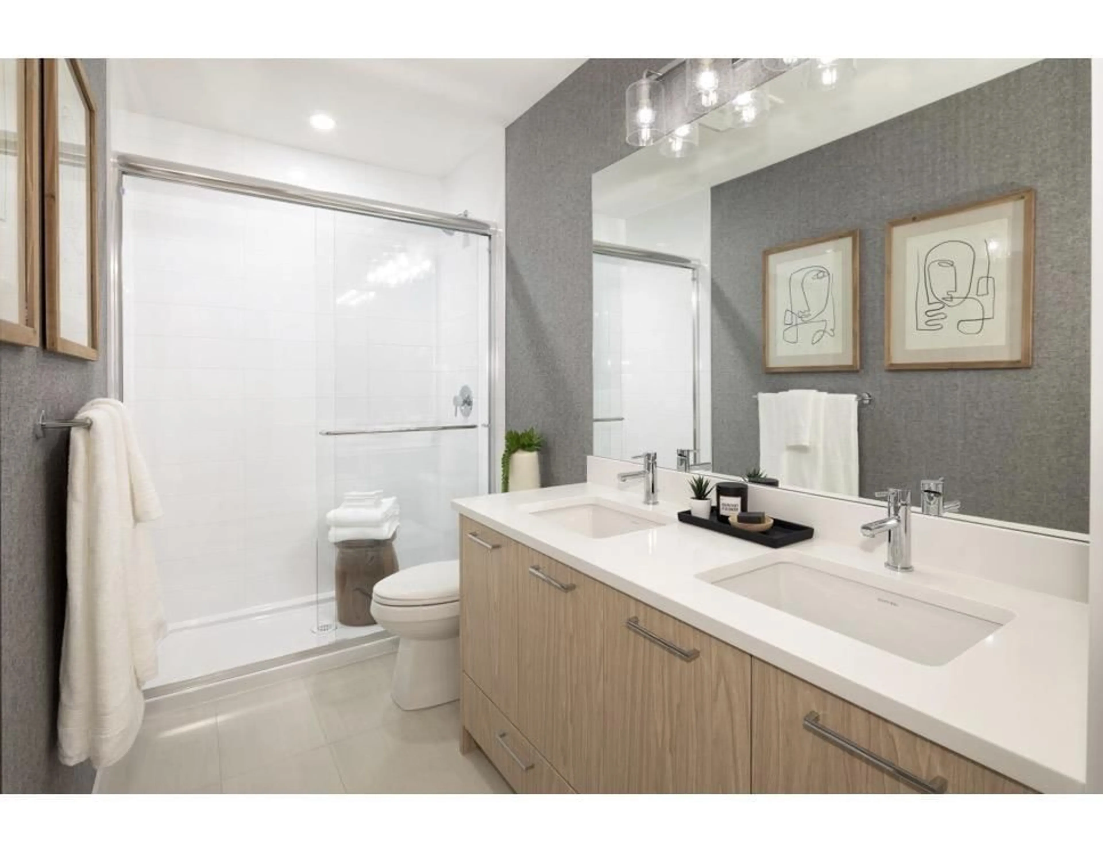 Standard bathroom, ceramic/tile floor for 304 - 3317 148, Surrey British Columbia V4P0H9