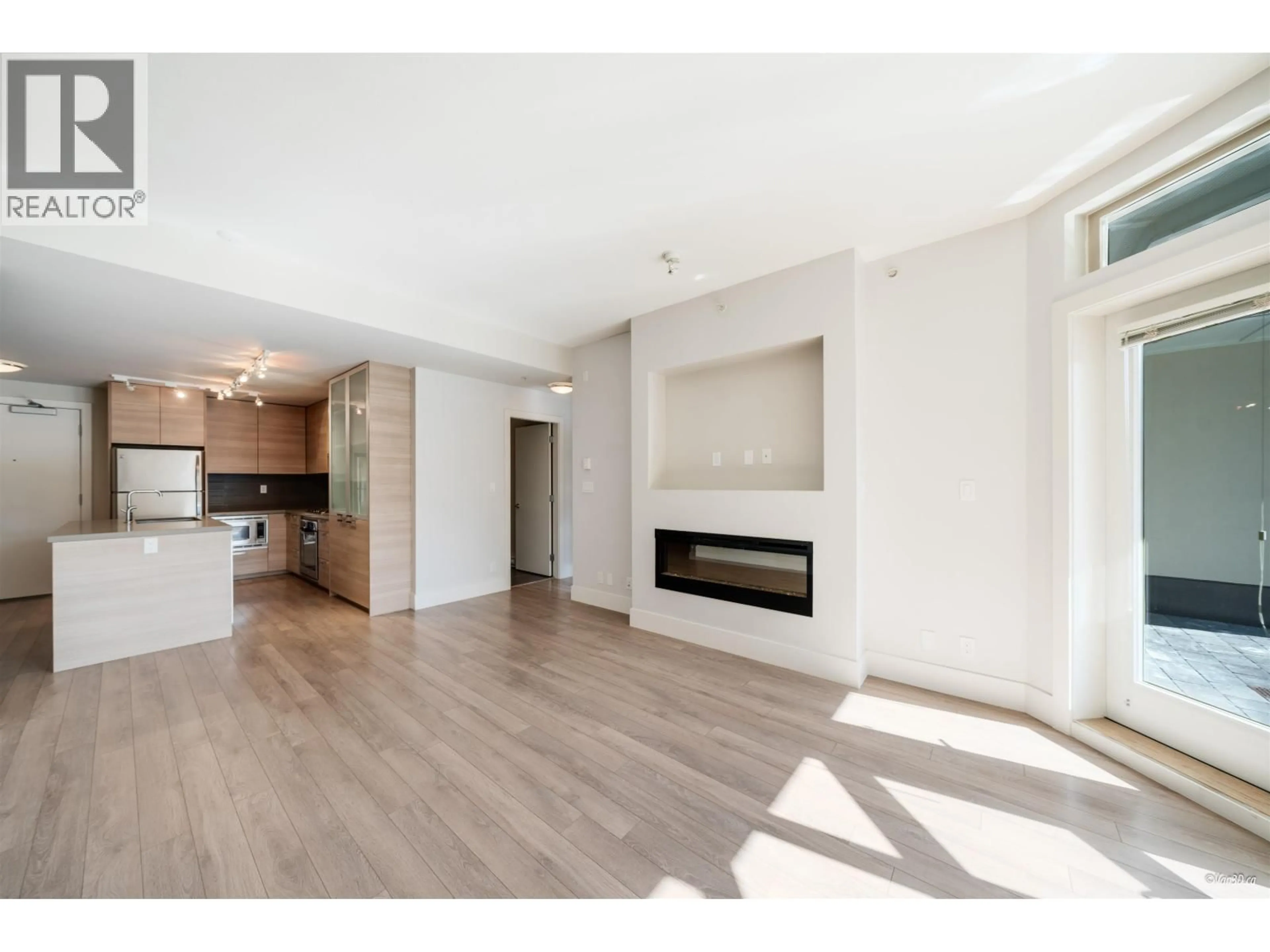 Unknown for 111 - 3606 ALDERCREST DRIVE, North Vancouver British Columbia V7Y0A3