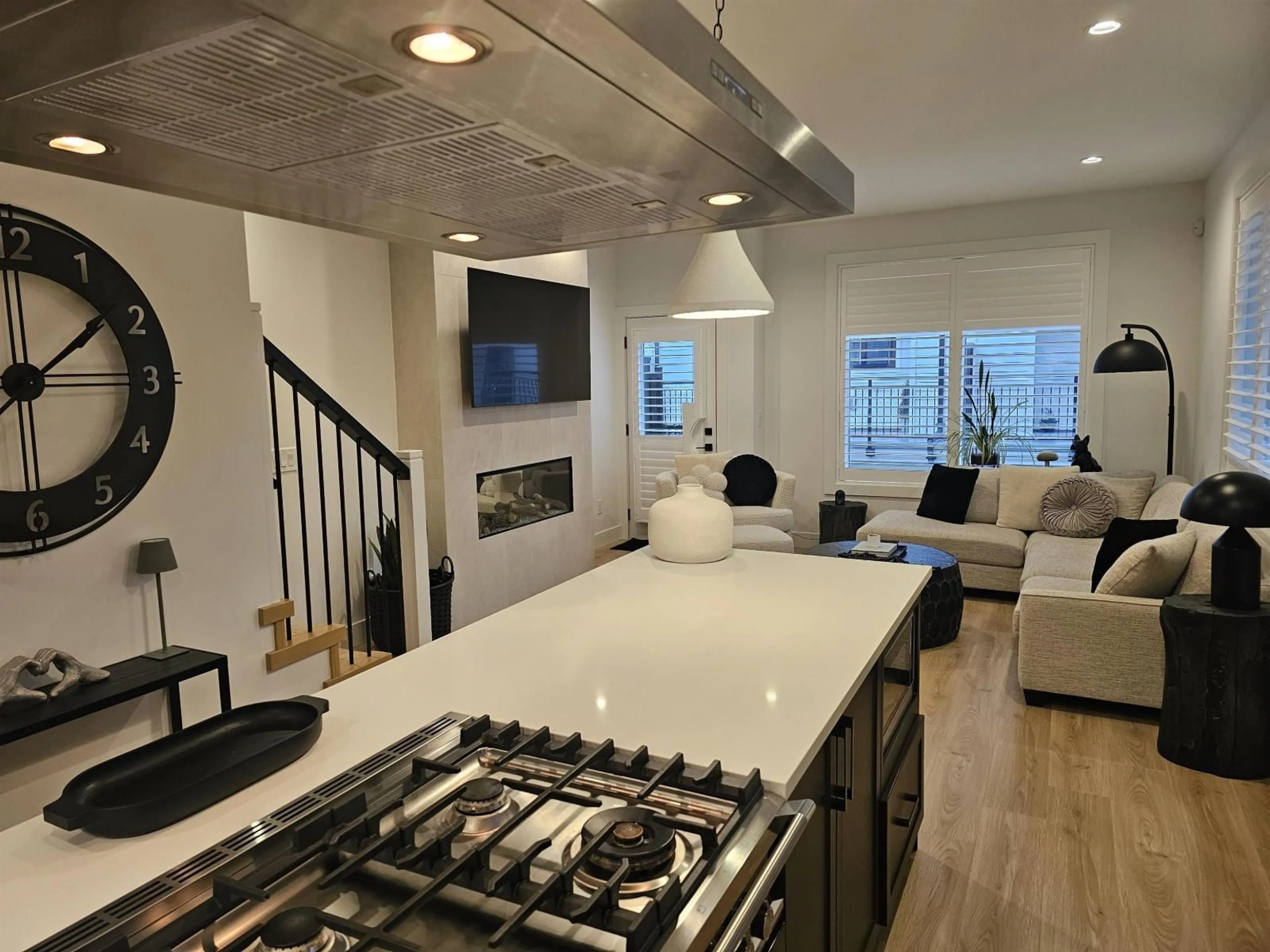 Open concept kitchen, unknown for 11 - 16467 23A, Surrey British Columbia V3Z1E9